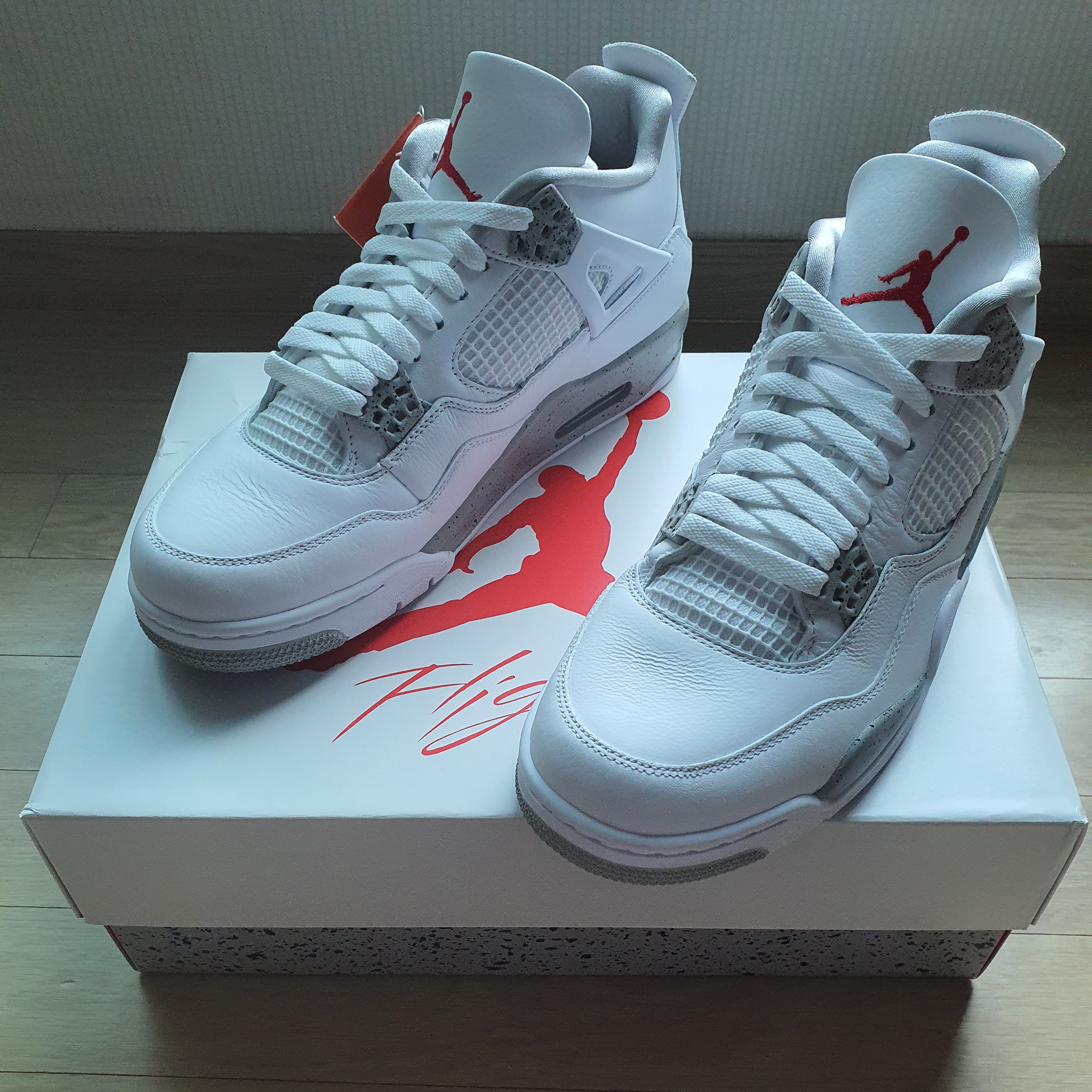 Jordan 4 Retro Tech White 착용 스타일 - 1