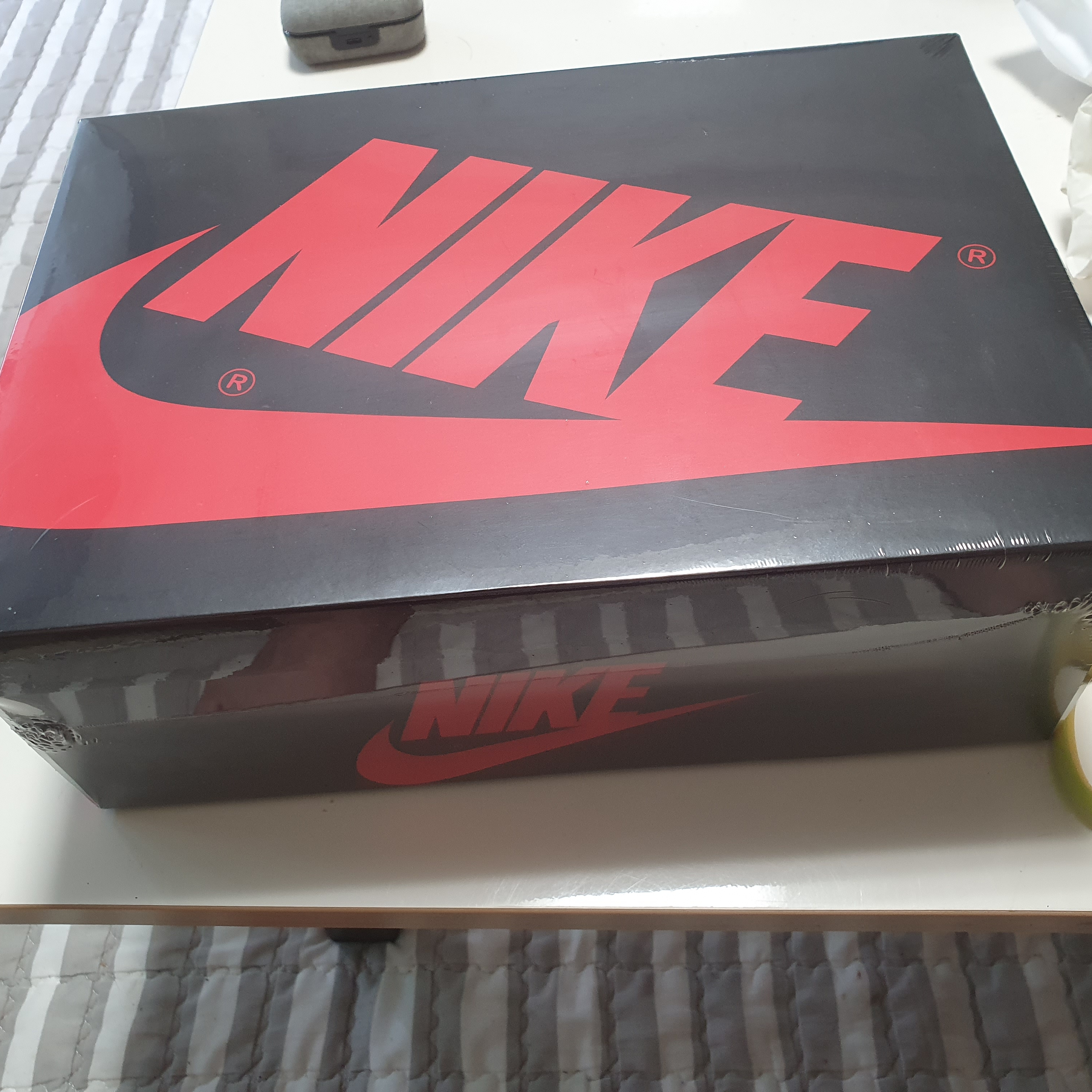 Jordan 1 Retro High OG Light Fusion Red 착용 스타일 - 1