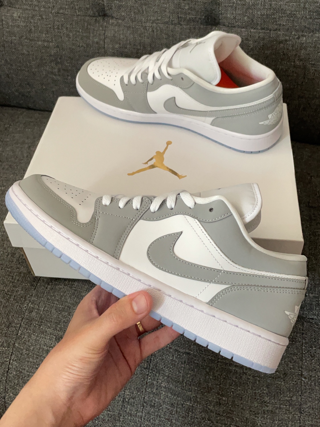(W) Jordan 1 Low White Wolf Grey 착용 스타일 - 2