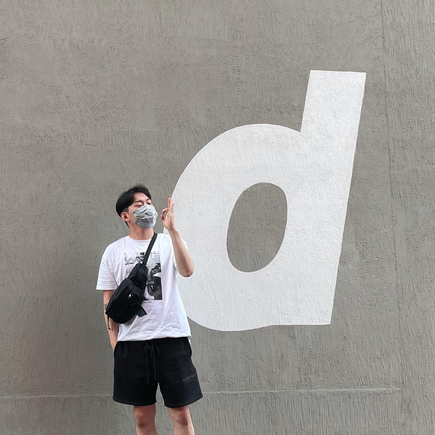 Essentials Sweatshorts Black - 21SS 착용 스타일