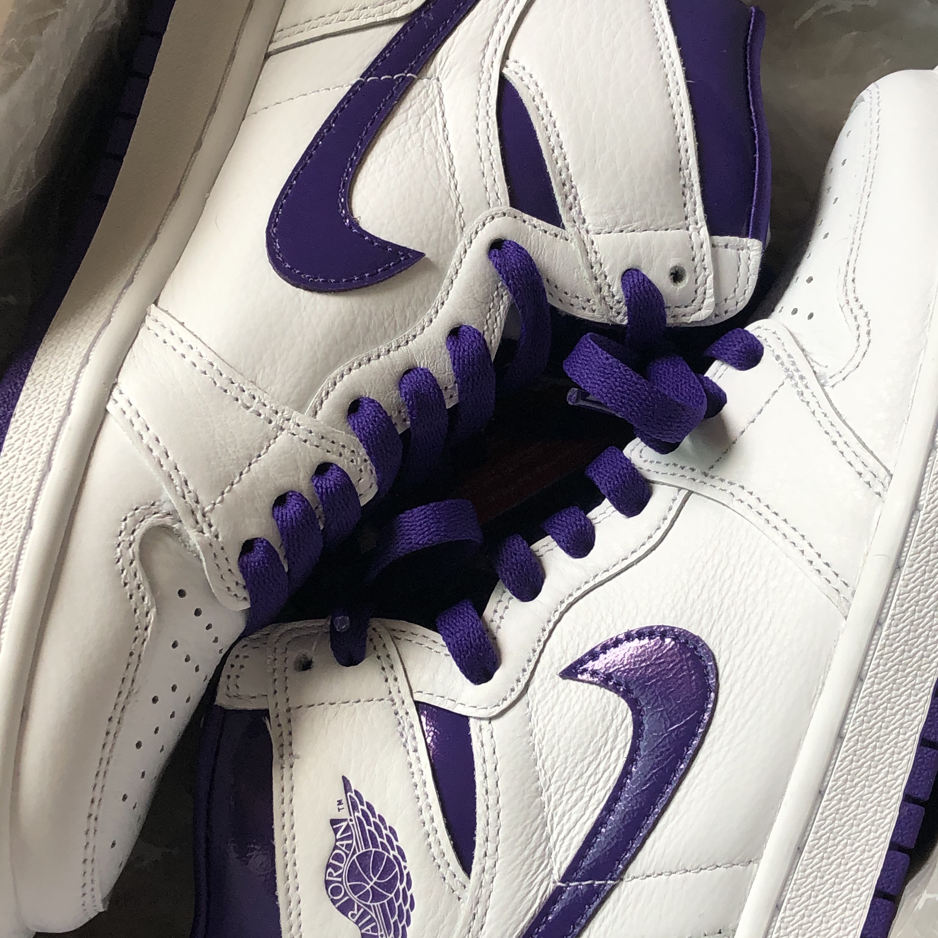 (W) Jordan 1 High OG Court Purple 착용 스타일