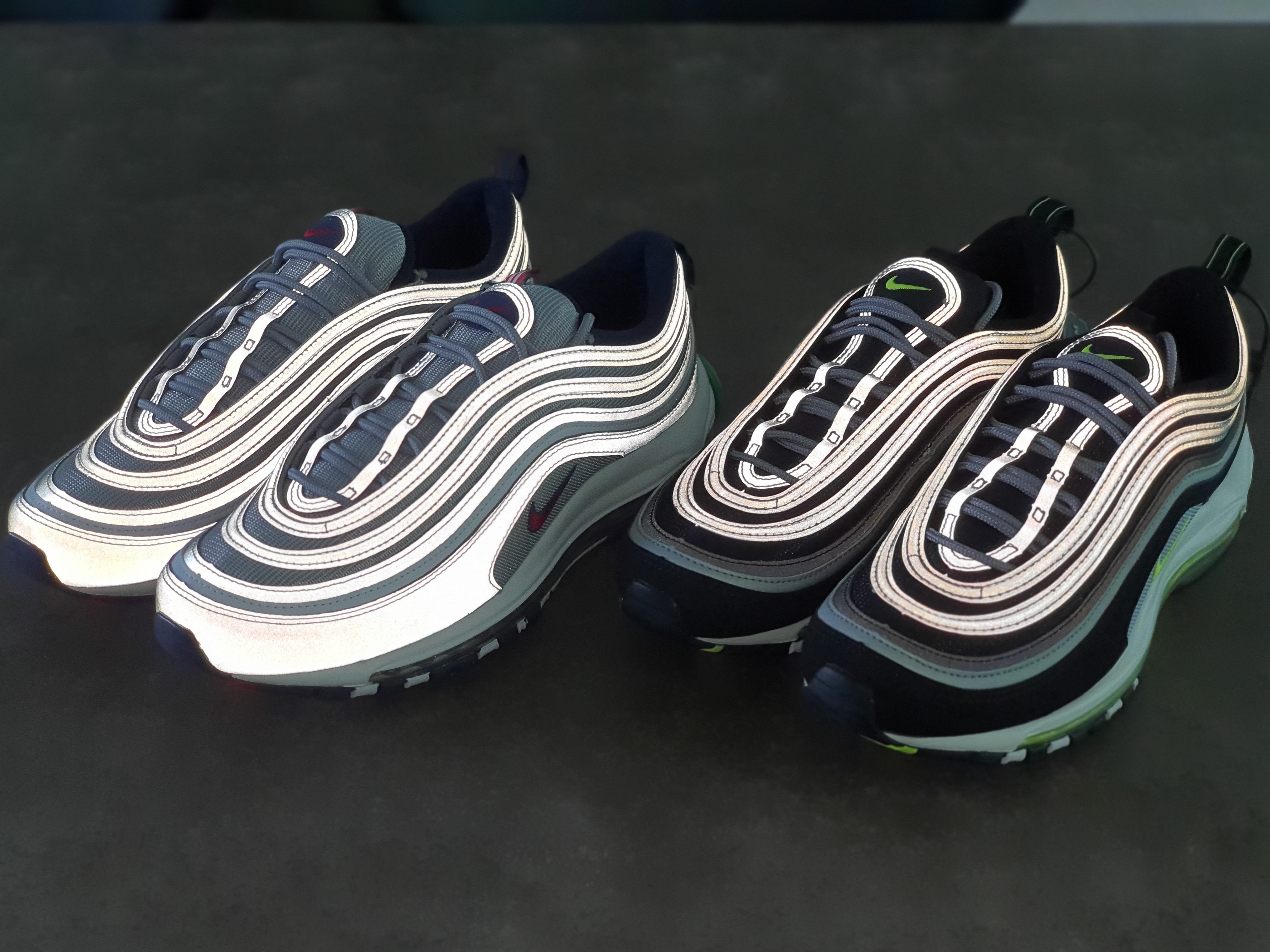Nike Air Max 97 OG SP Puerto Rico, Nike Air Max 97 OG Black Volt Asia 착용 스타일 - 1