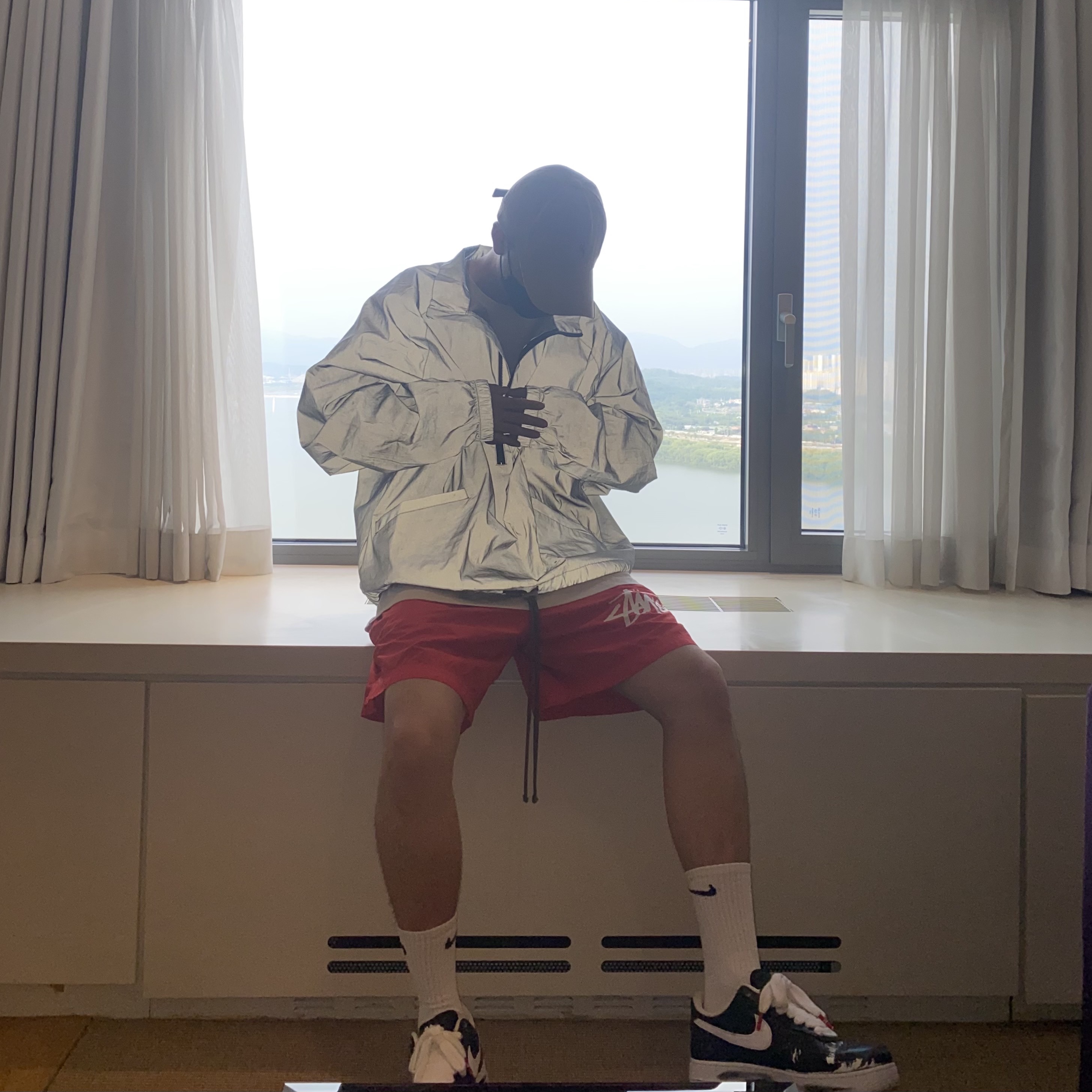Essentials Track Jacket Silver Reflective - 20SS, Nike x Stussy Water Shorts Habanero Red 착용 스타일