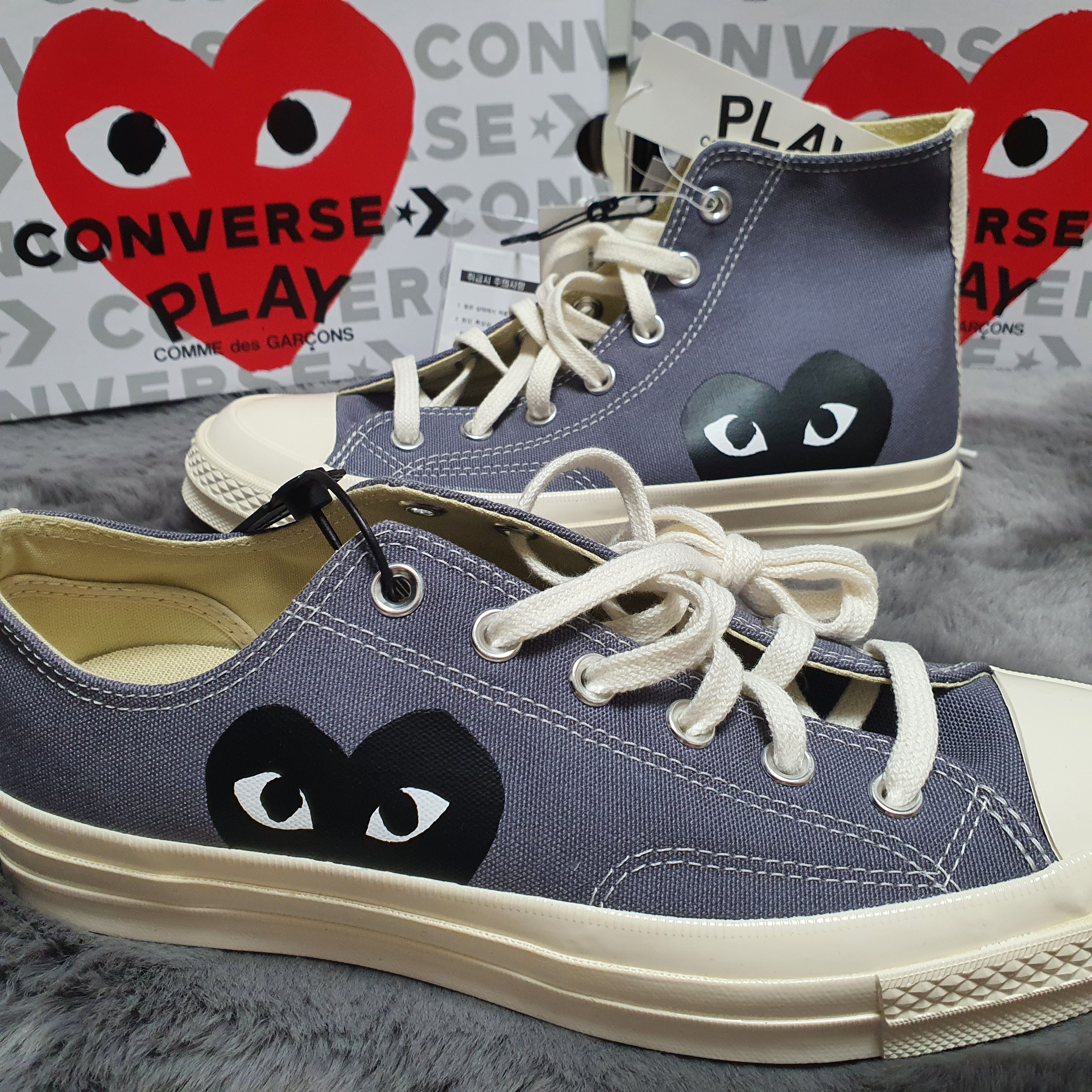 Converse x Play Comme des Garcons Chuck 70 Ox Steel Gray 착용 스타일