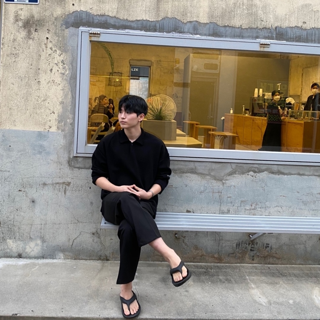 New Balance x Taw&Toe Flip Flop Black 착용 스타일