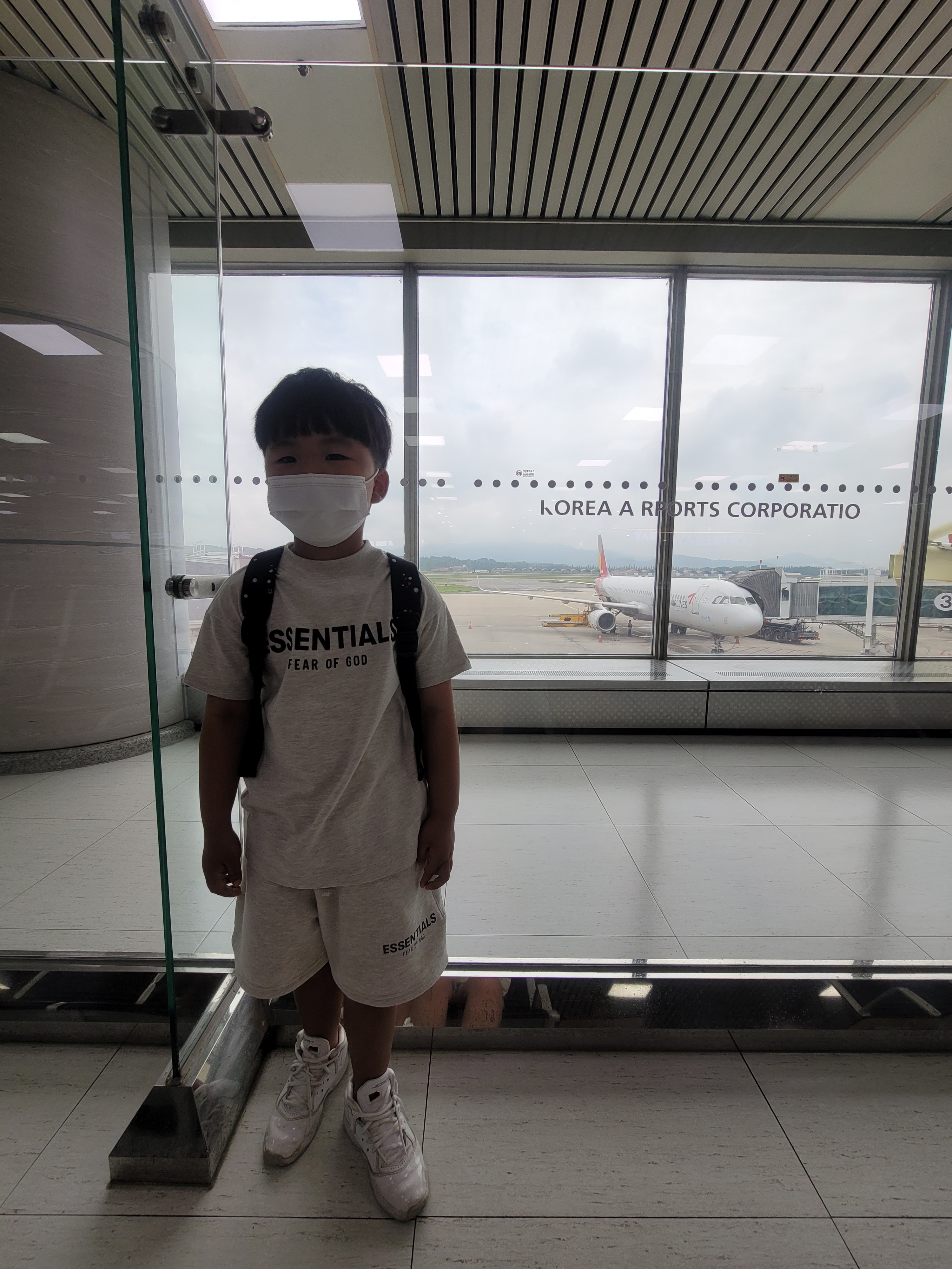 (Kids) Essentials Sweatshorts Cream - 21SS, (Kids) Essentials T-Shirt Cream - 21SS 착용 스타일