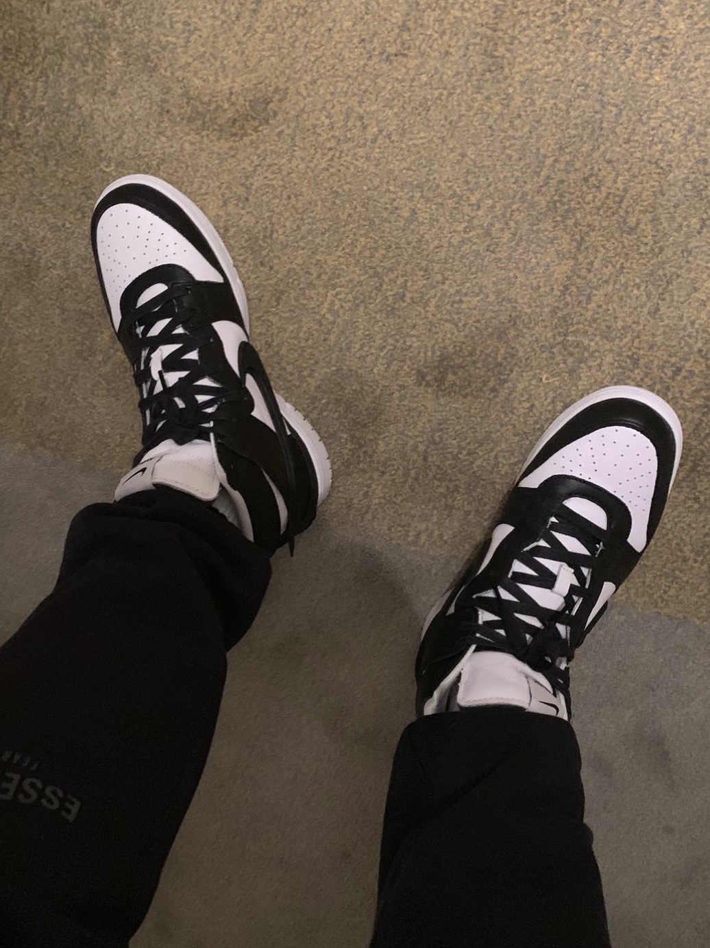 Nike x Ambush Dunk High Black, Essentials Sweatpants Weathered Black - 20FW 착용 스타일 - 2