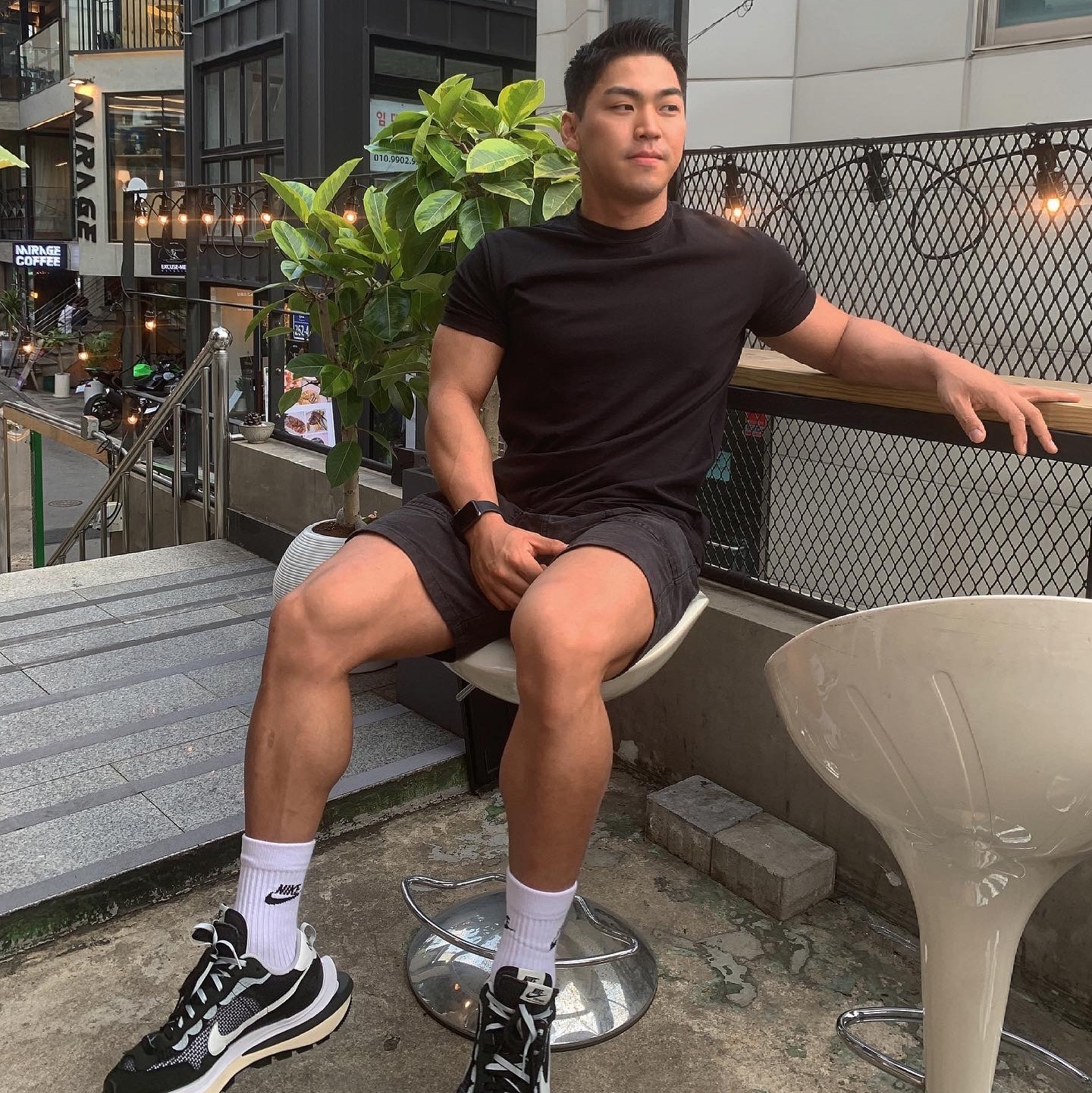 Nike x Sacai VaporWaffle Black White 착용 스타일