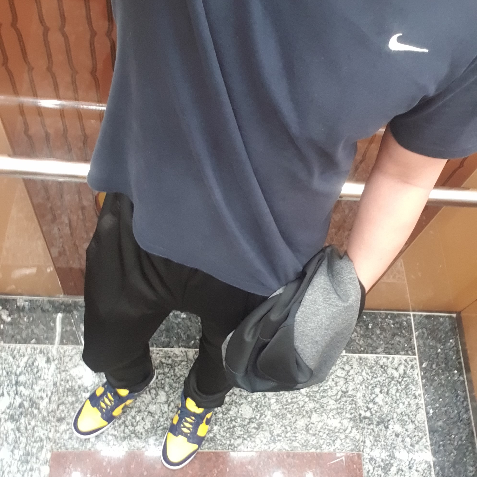 Nike Dunk Low Retro Varsity Maize 착용 스타일