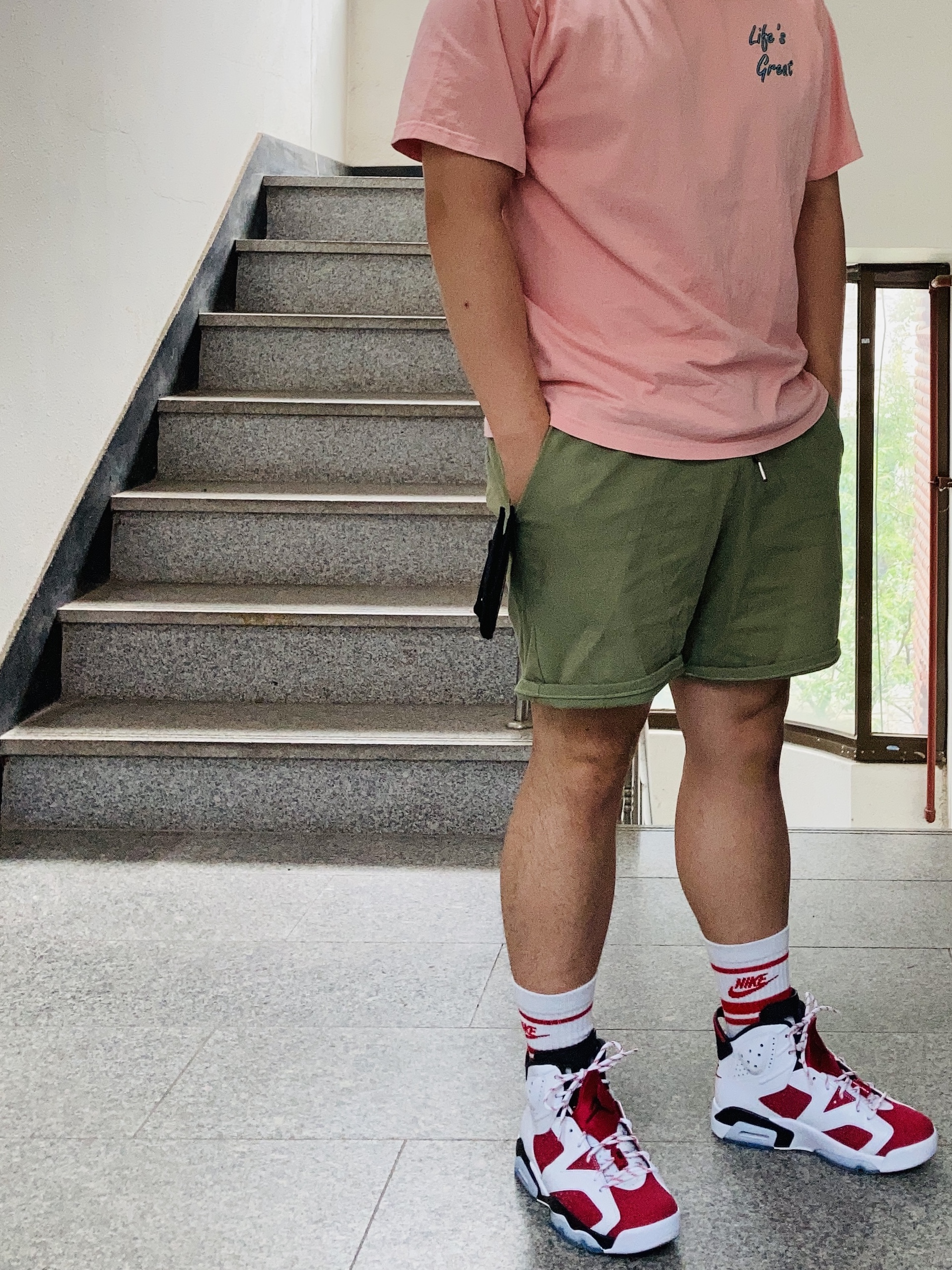 Jordan 6 Retro Carmine 2021 착용 스타일 - 1