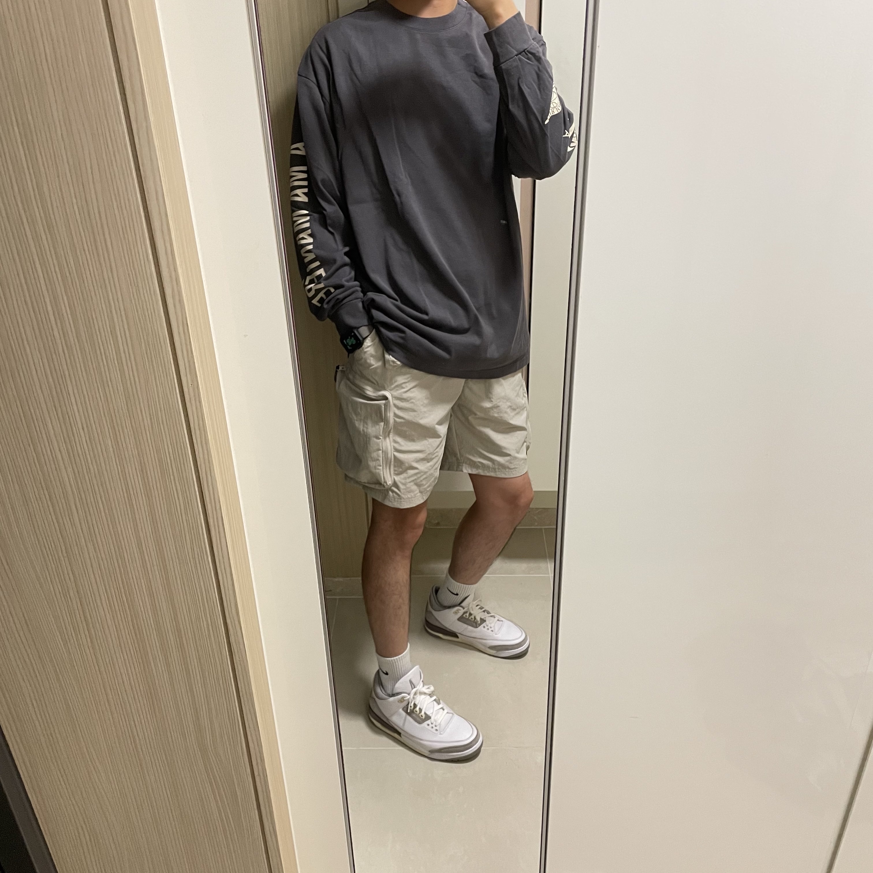 Stussy Nylon Approach Shorts Stone Grey, (W) Jordan 3 x A Ma Maniere Retro SP 착용 스타일