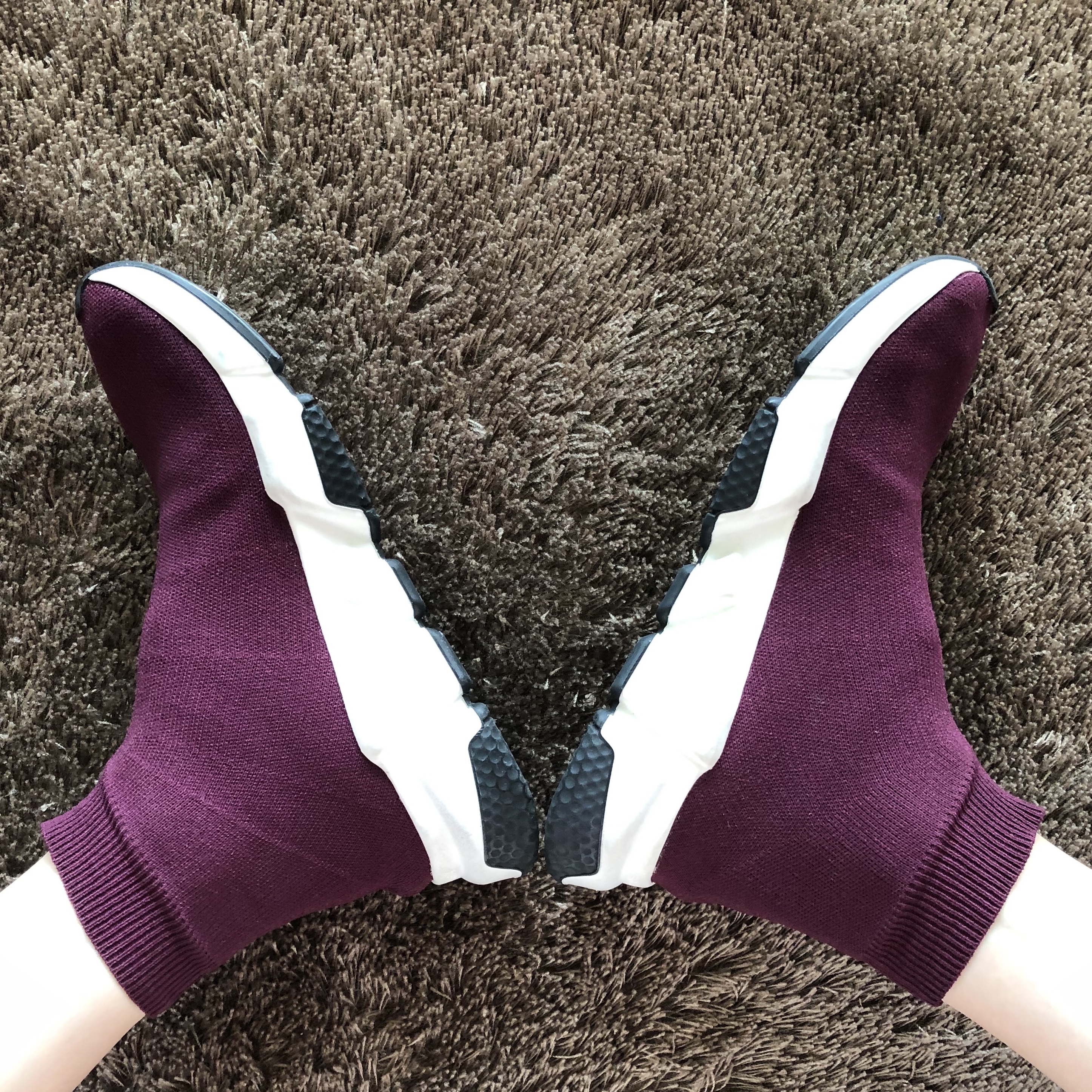 (W) Balenciaga Speed Trainer Mid Prune 2017 착용 스타일 - 1