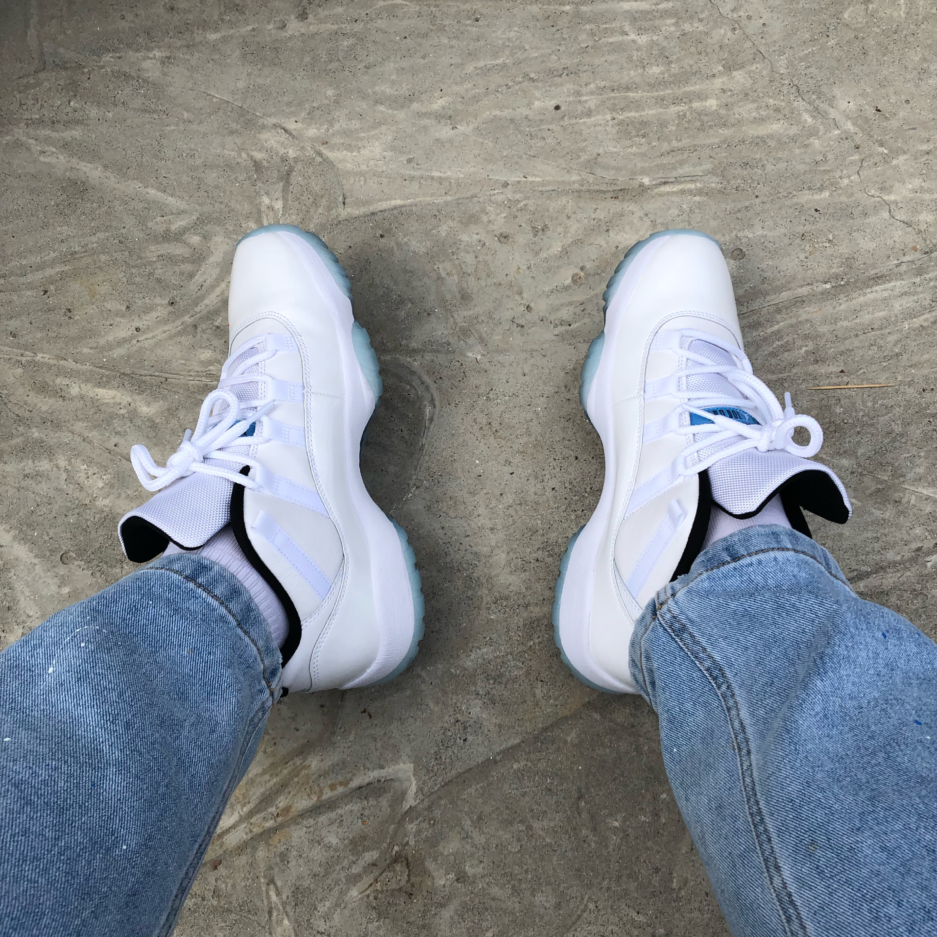 Jordan 11 Retro Low Legend Blue 착용 스타일