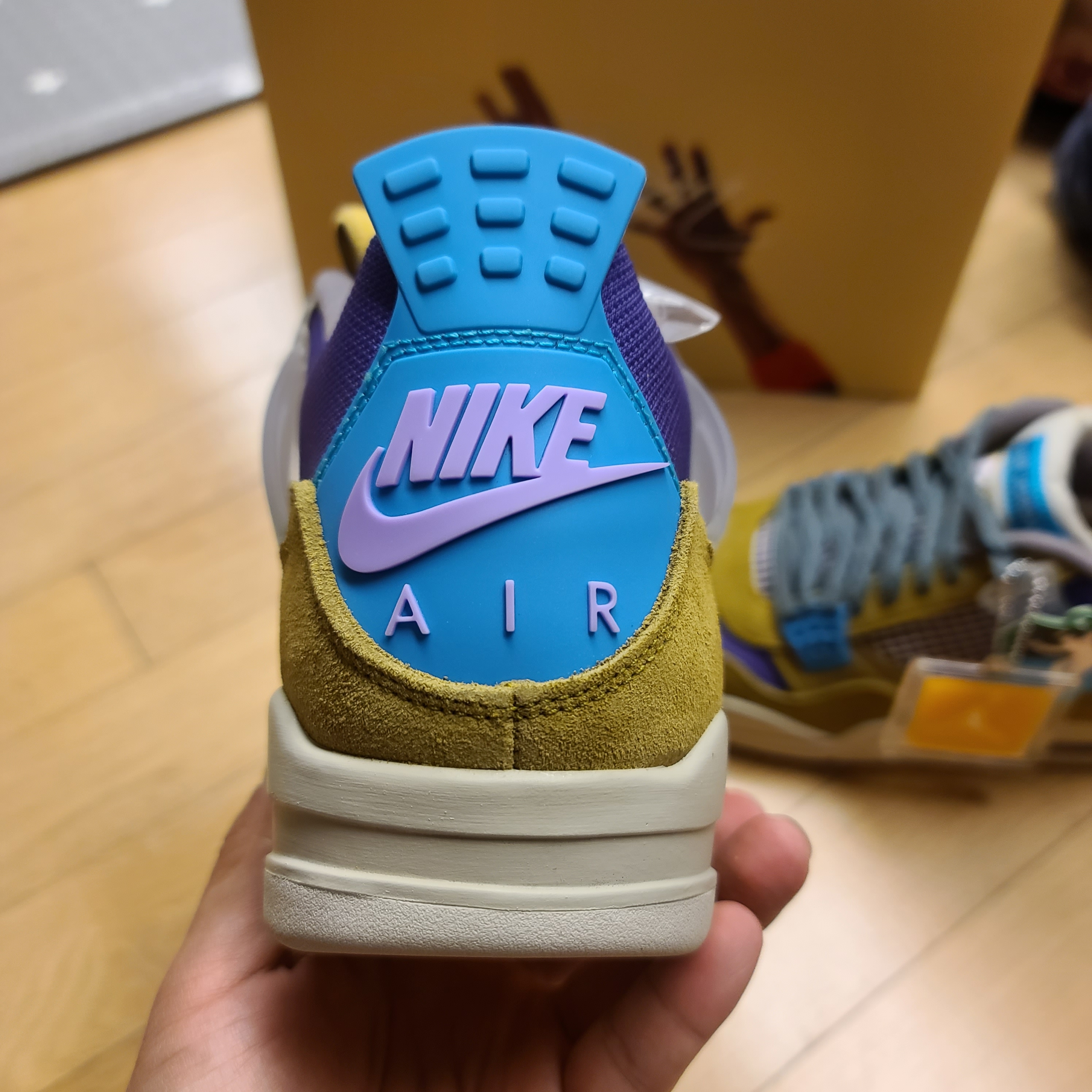 Jordan 4 x Union Retro SP Desert Moss 착용 스타일 - 5