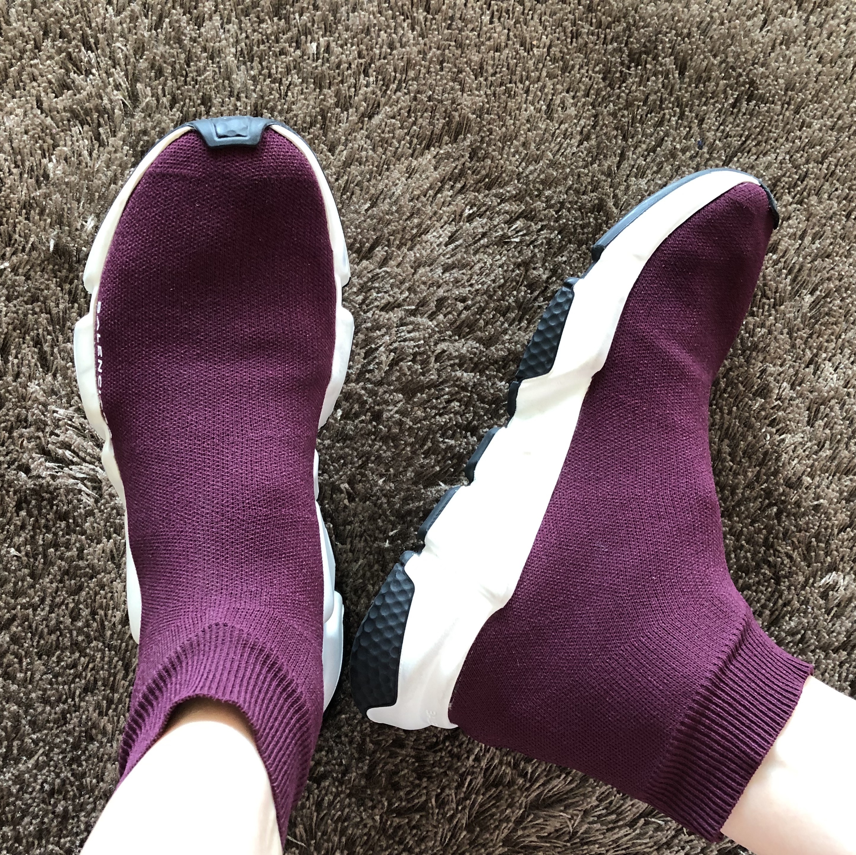 (W) Balenciaga Speed Trainer Mid Prune 2017 착용 스타일 - 2