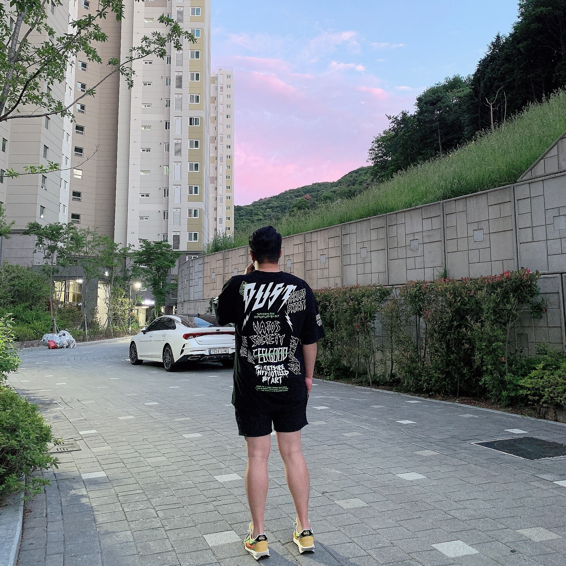 Nike x Sacai LDWaffle Green Multi 착용 스타일