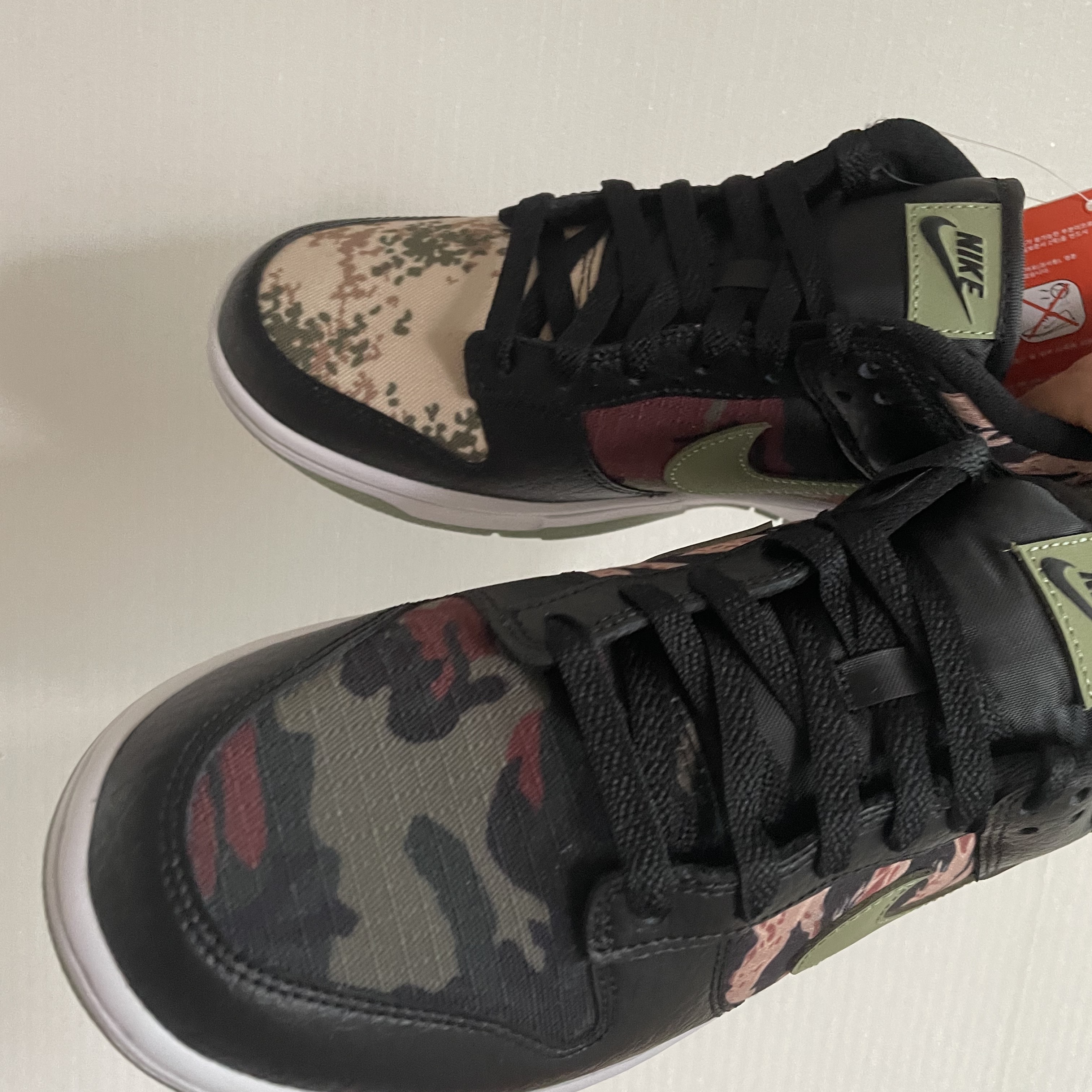 Nike Dunk Low SE Black Multi Camo 착용 스타일 - 1