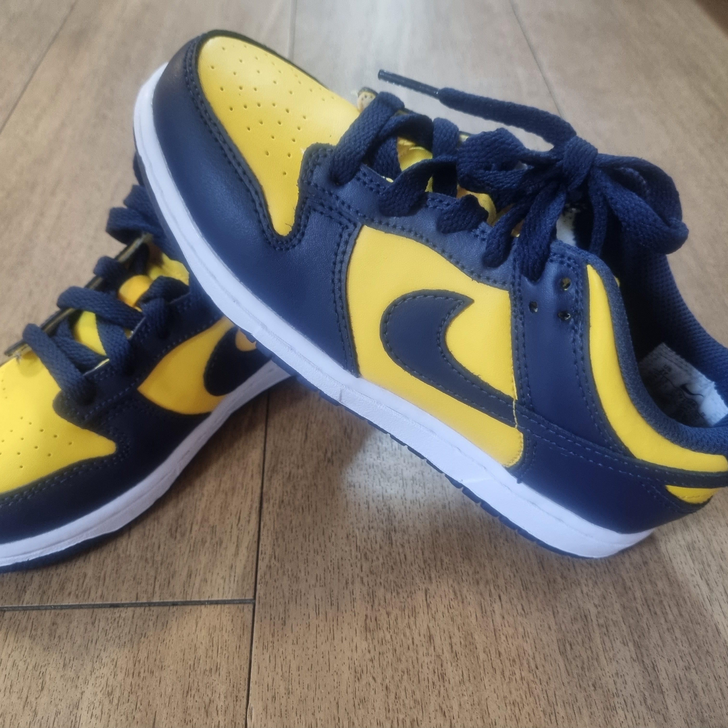 (PS) Nike Dunk Low Varsity Maize 착용 스타일