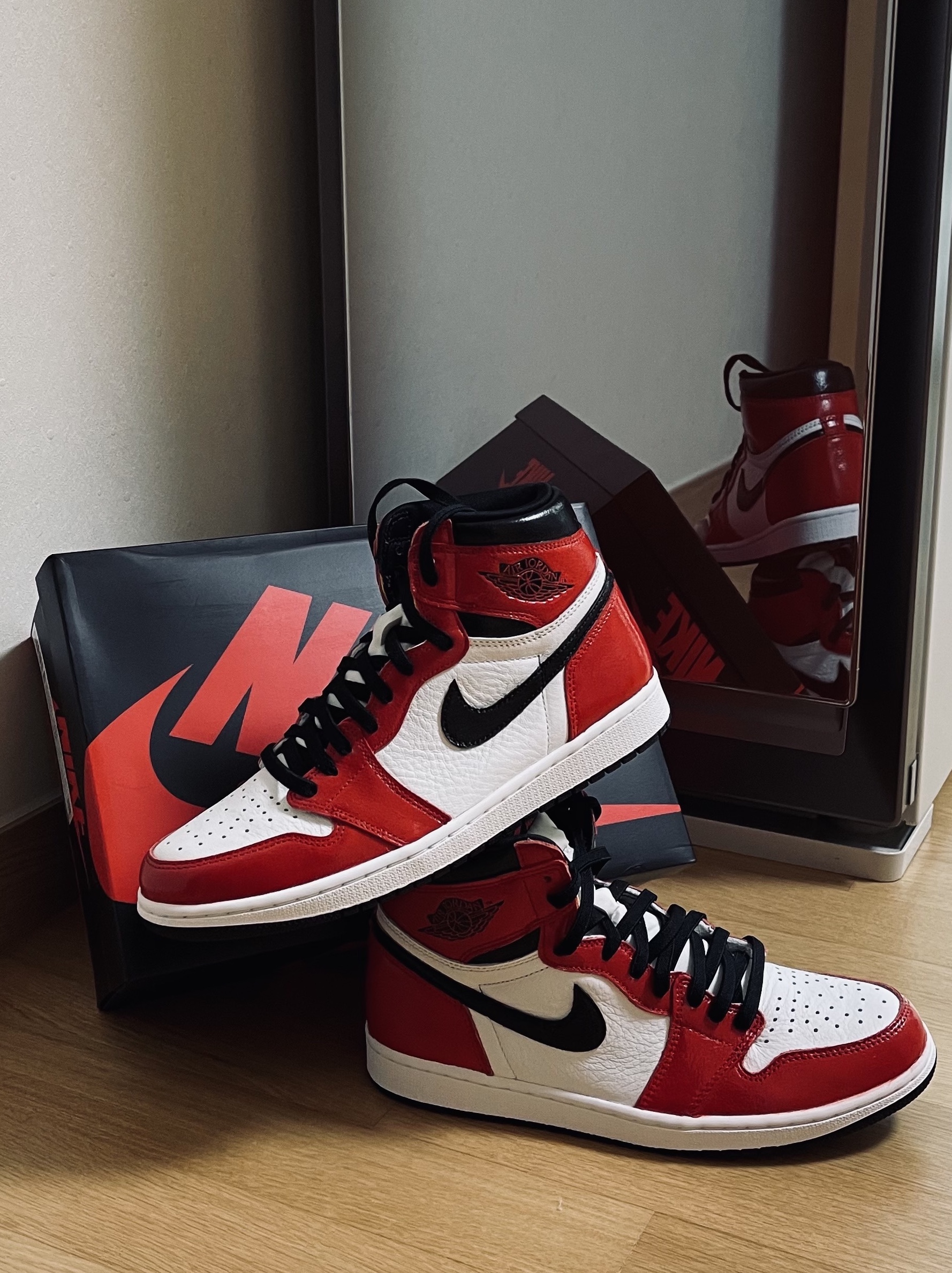 Jordan 1 Retro High OG Light Fusion Red 착용 스타일