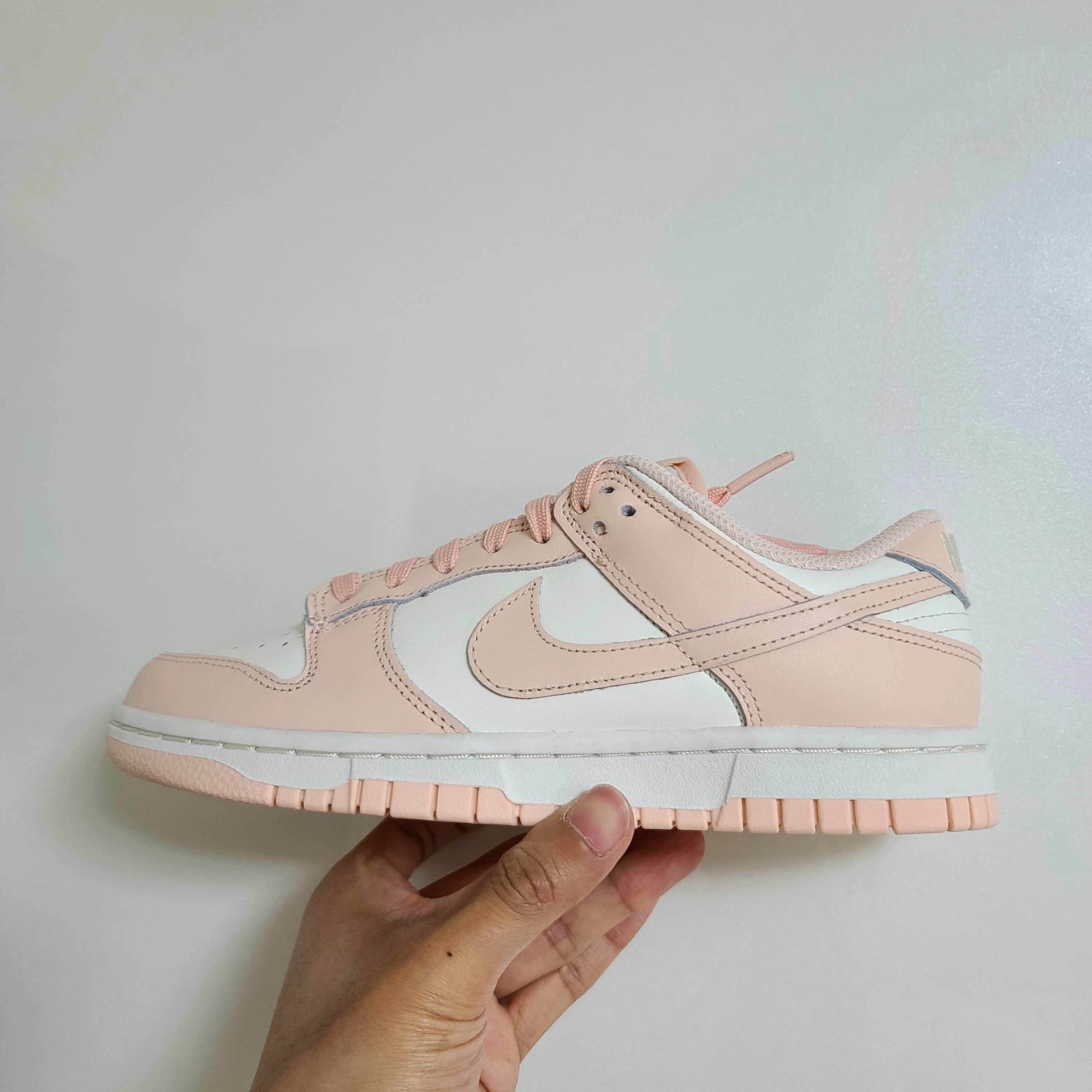 (W) Nike Dunk Low Orange Pearl, (W) Nike Dunk Low SP College Navy 착용 스타일 - 5