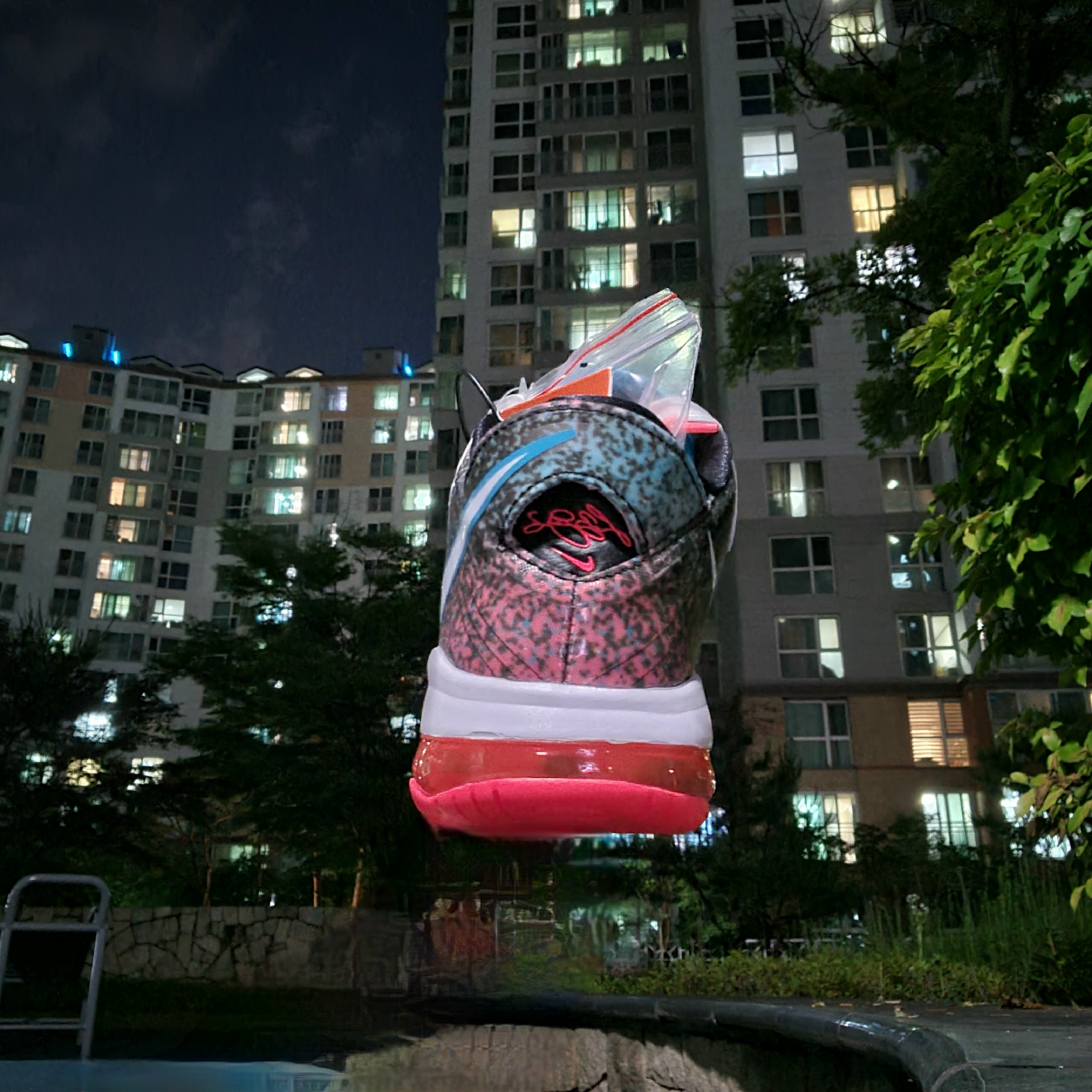 Nike LeBron 8 V/2 Low Miami Nights 2021 착용 스타일 - 3