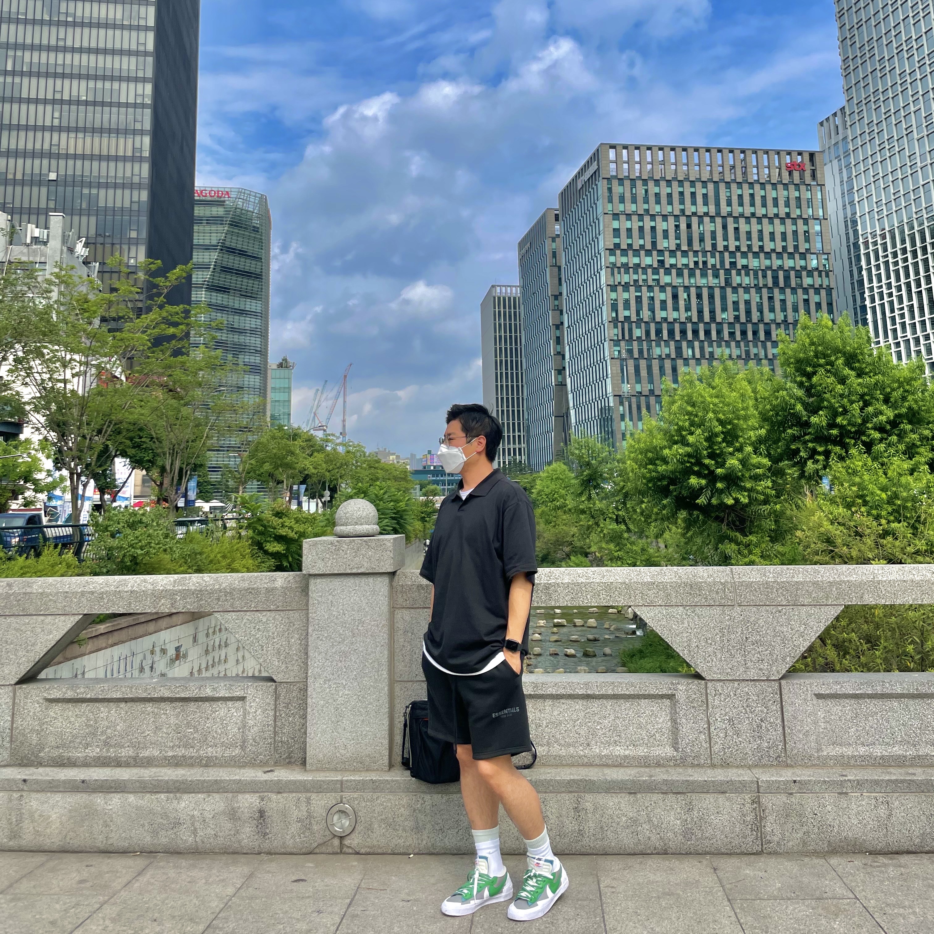 Nike x Sacai Blazer Low Classic Green, Essentials Sweatshorts Black - 21SS 착용 스타일