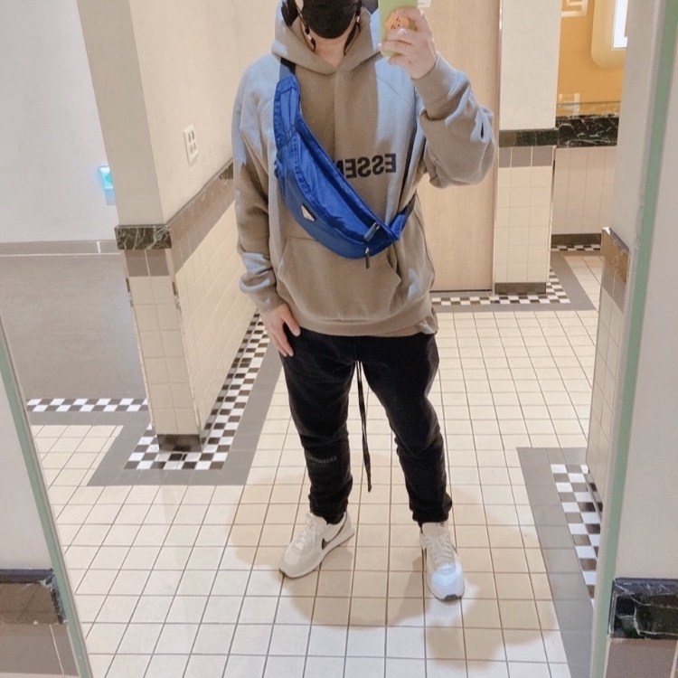 Essentials 3D Silicon Applique Pullover Hoodie Cement - 20FW, Essentials Sweatpants Dark Slate/Black 2020 착용 스타일