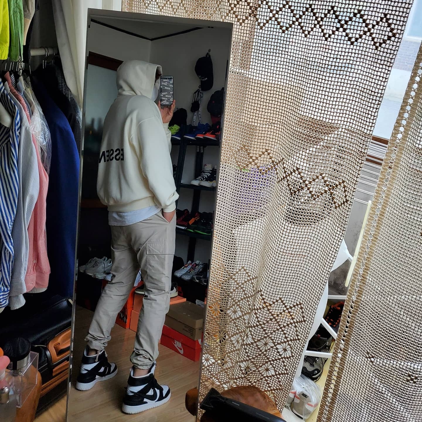 Nike x Ambush Dunk High Black, Essentials Track Pants Moss - 20FW 착용 스타일 - 1