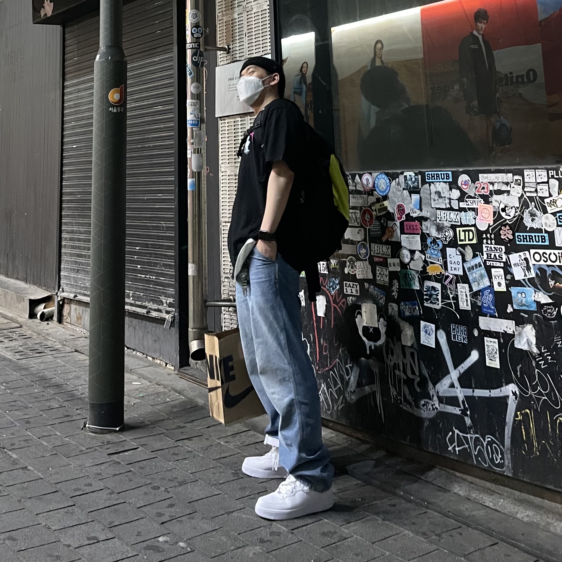 Nike Air Force 1 Mid '07 White, Supreme x The North Face Expedition Backpack Sulphur - 18FW 착용 스타일