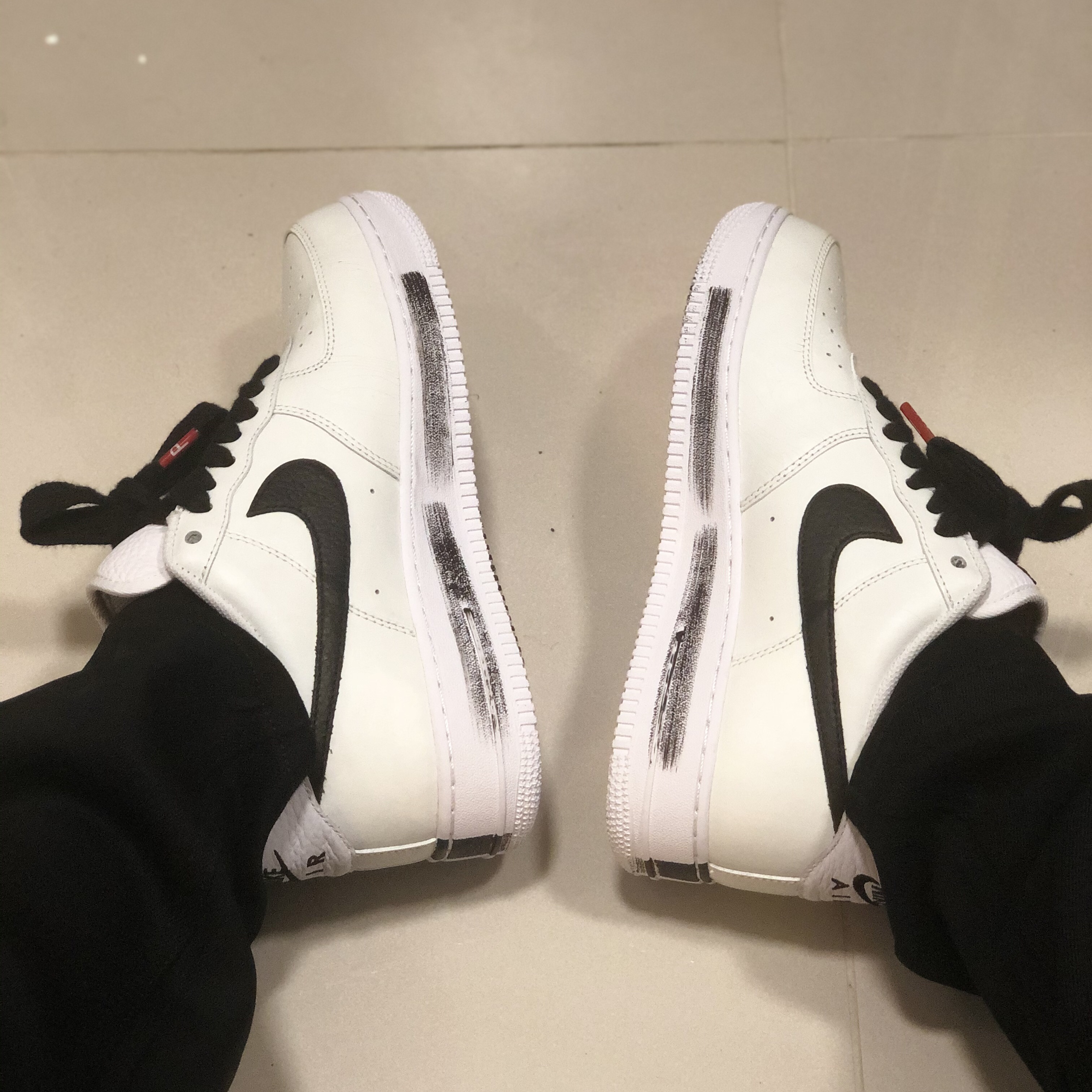 Nike x Peaceminusone Air Force 1 Low Para-Noise 2.0 착용 스타일