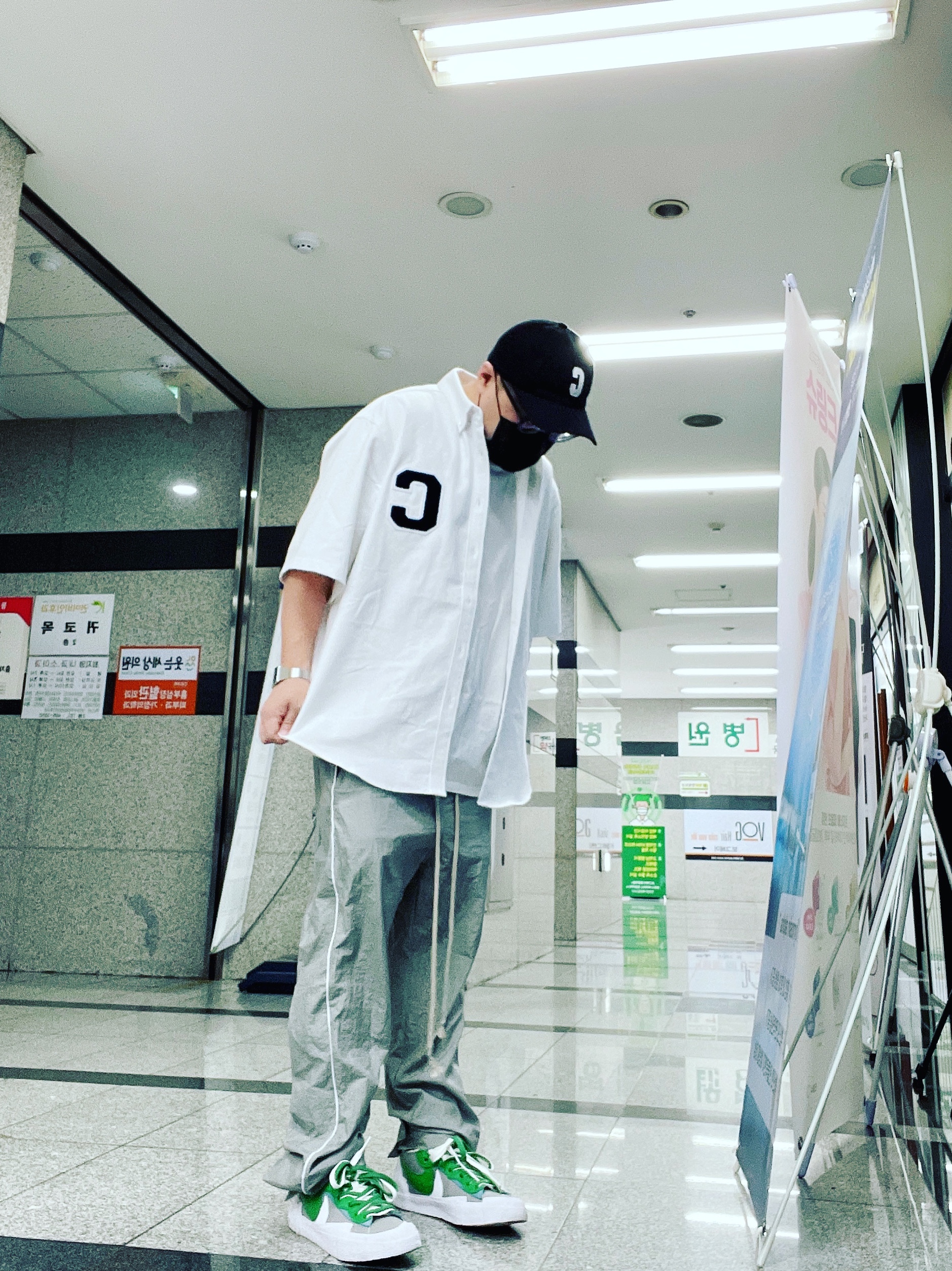 Nike x Sacai Blazer Low Classic Green 착용 스타일