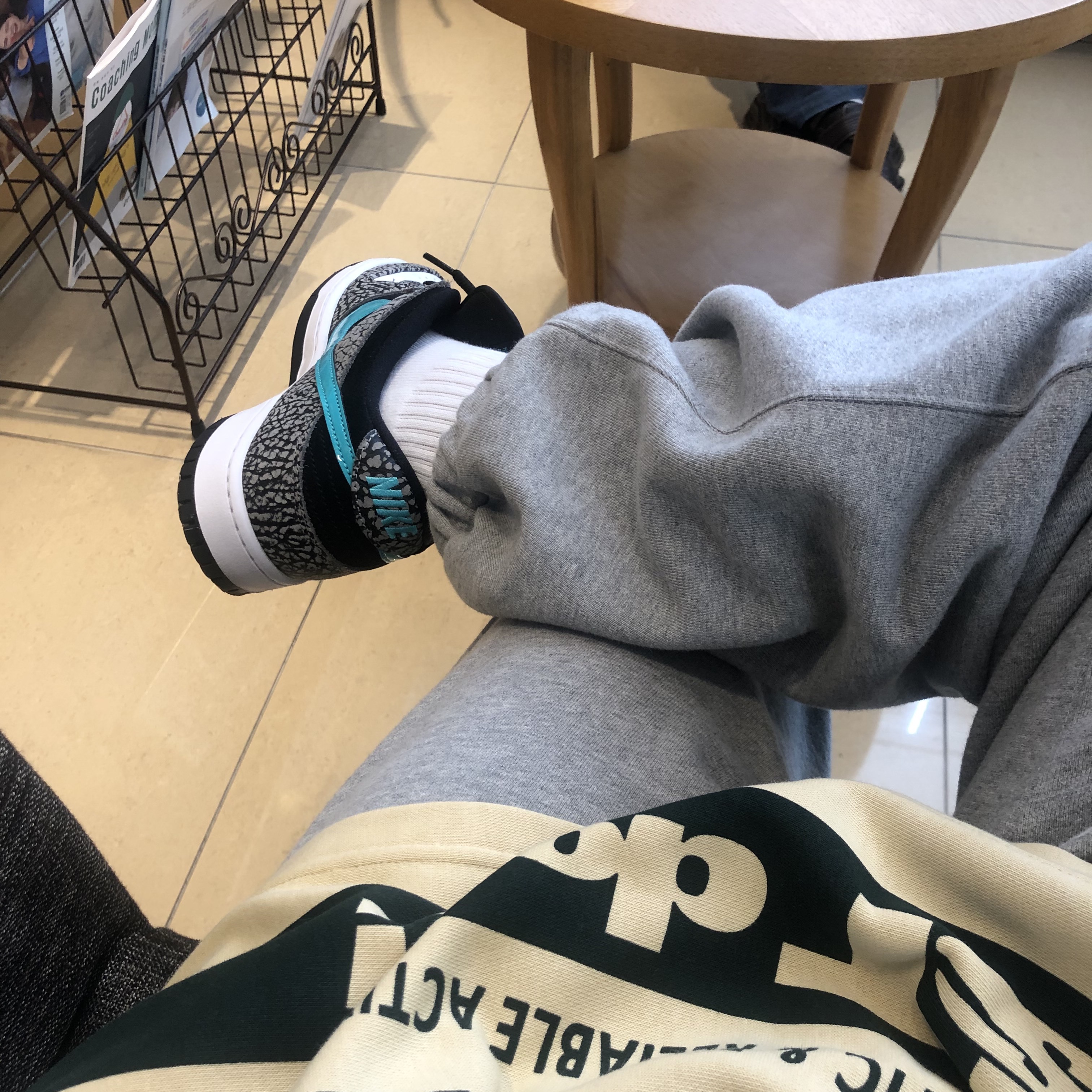Nike SB Dunk Low Pro Clear Jade, Nike x Cactus Plant Flea Market Long Sleeve Polo Natural - US/EU 착용 스타일 - 2