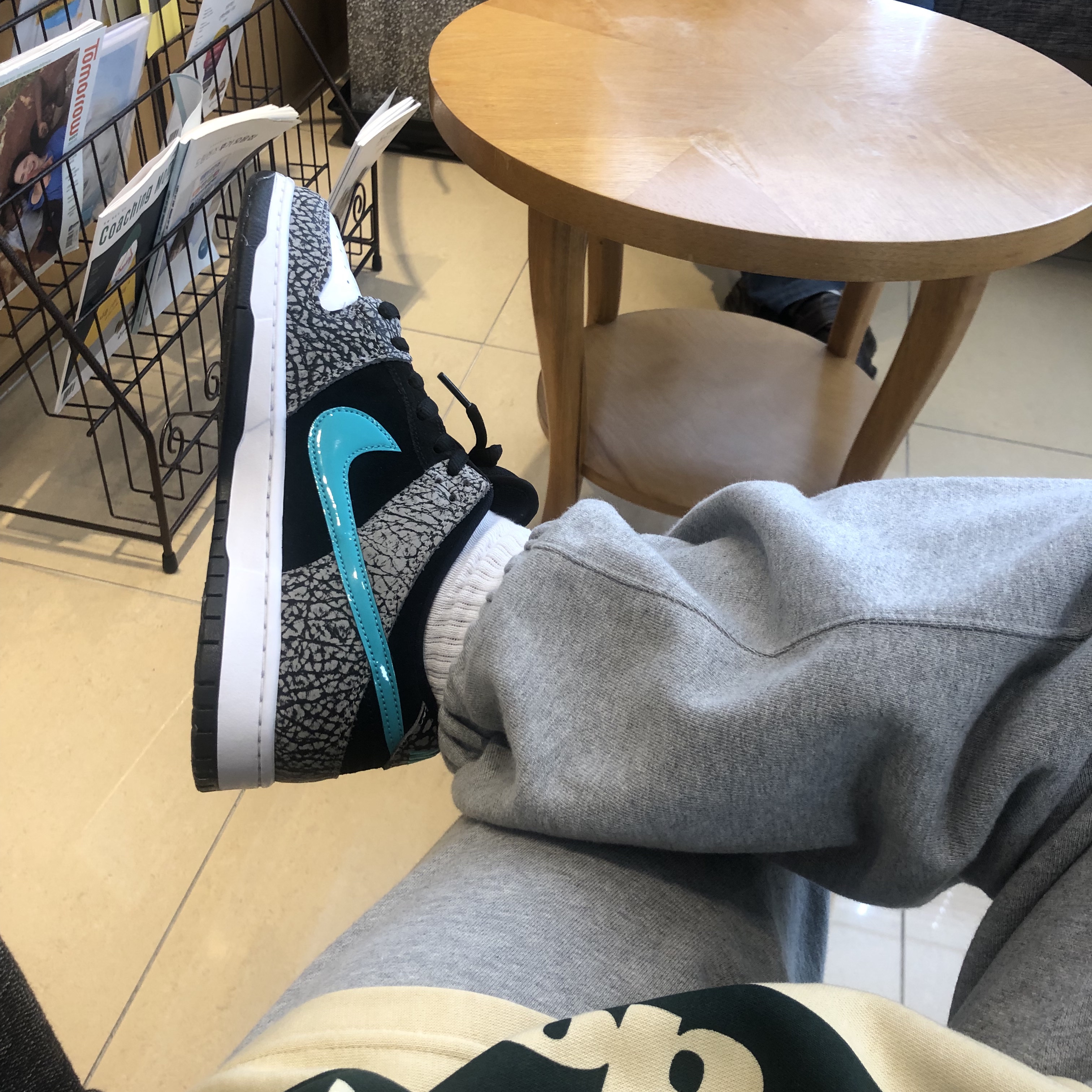 Nike SB Dunk Low Pro Clear Jade, Nike x Cactus Plant Flea Market Long Sleeve Polo Natural - US/EU 착용 스타일 - 1