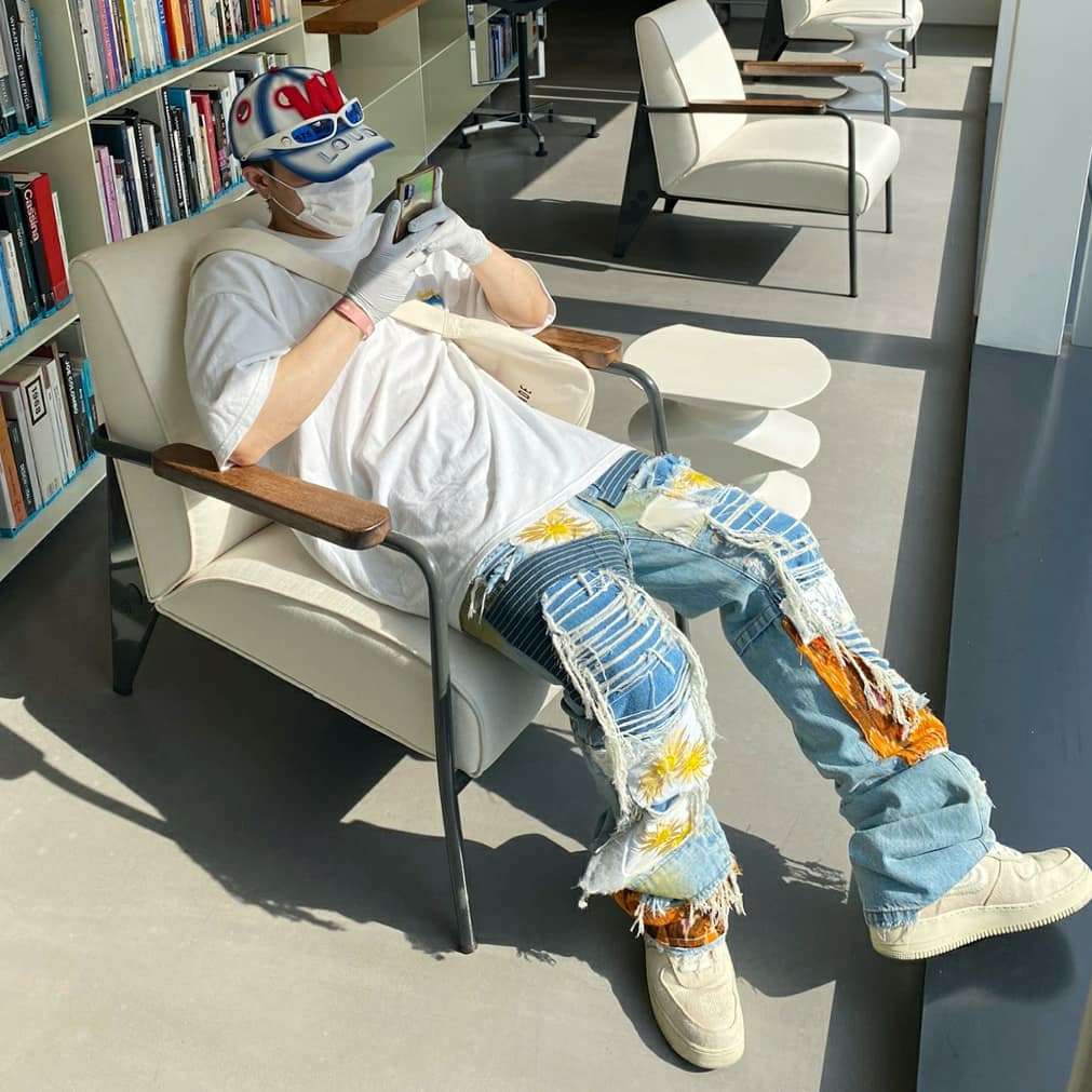 Stussy Cosmos T-Shirt White, Nike x Stussy Air Force 1 Low Fossil 착용 스타일 - 2