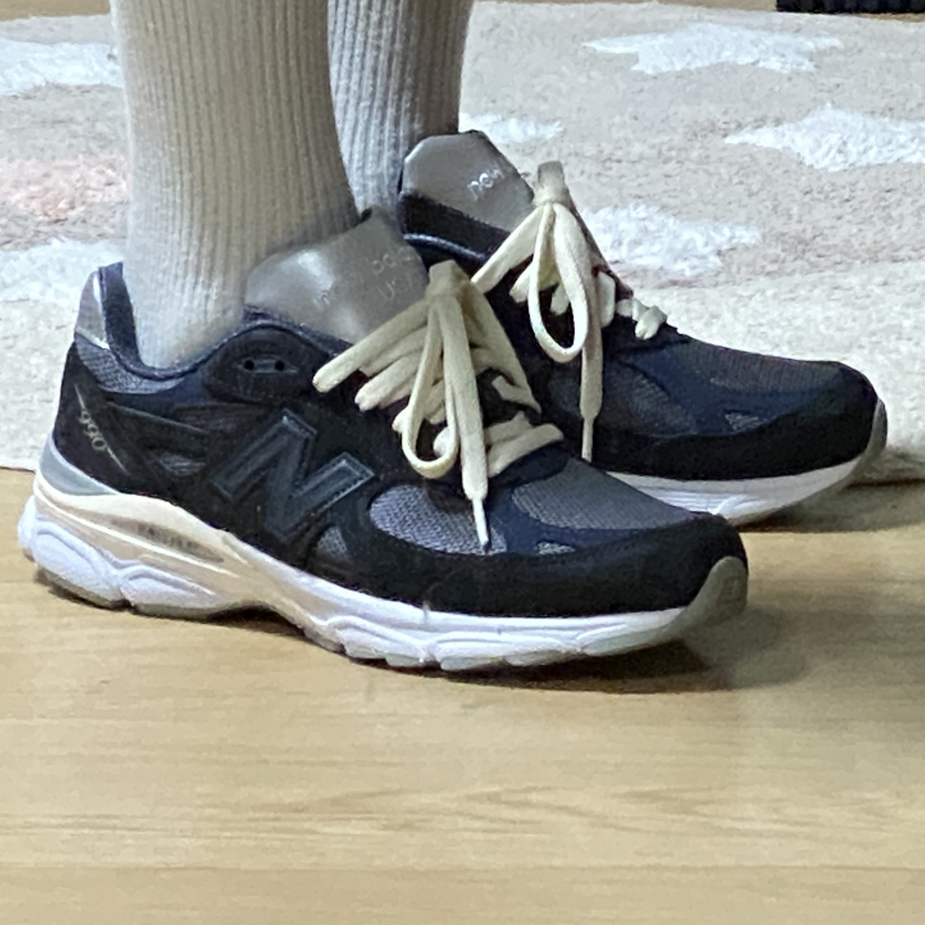 New Balance x Kith 990v3 Genesis 착용 스타일