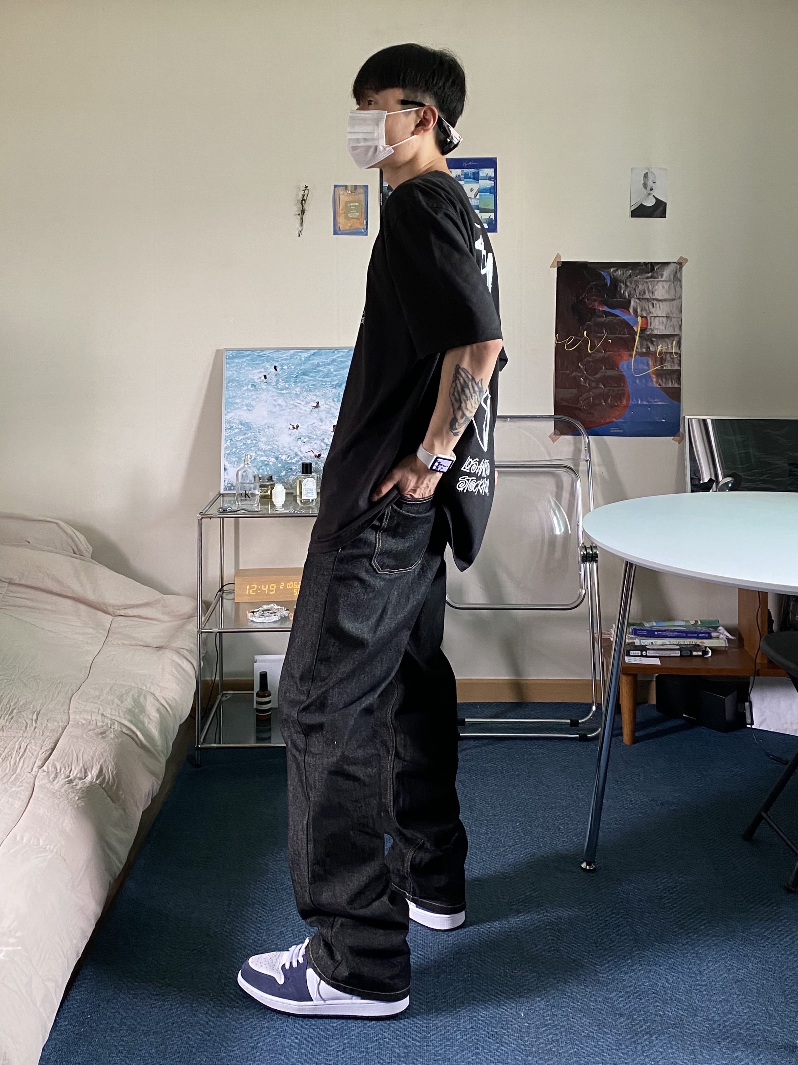 Stussy x Our Legacy Surfman T-Shirt Black - 21SS, Jordan 1 Retro High OG CO.JP Midnight Navy 착용 스타일 - 3