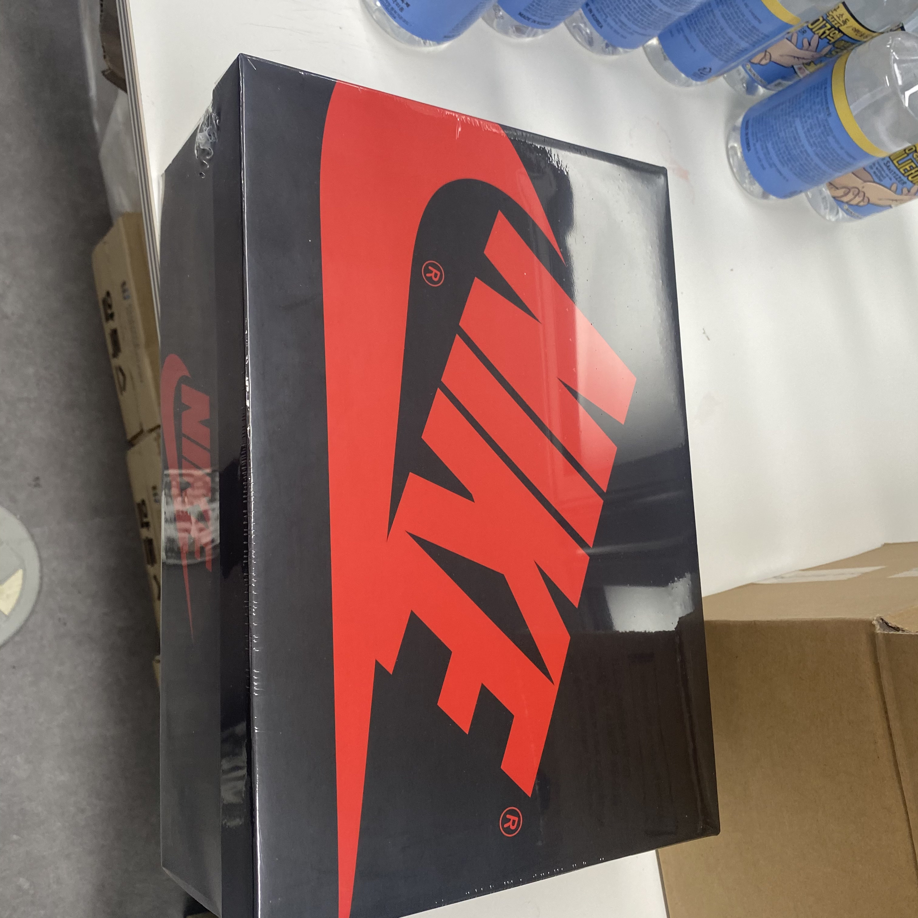Jordan 1 Retro High OG Shadow 2.0, (GS) Jordan 1 Retro High OG Shadow 2.0 착용 스타일 - 2