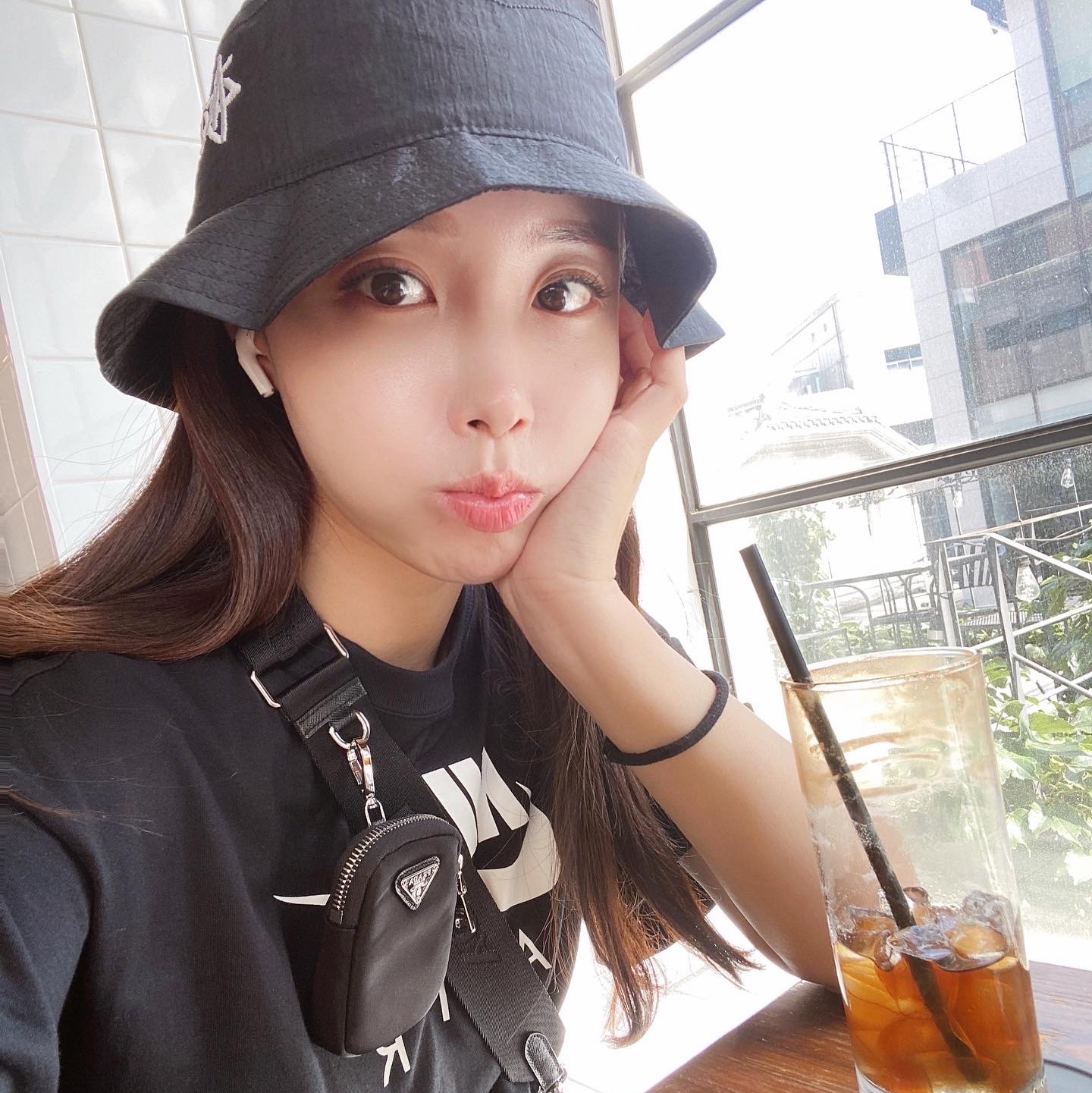 Nike x Stussy Bucket Hat Black, Nike Dunk Low Retro Black 착용 스타일 - 2