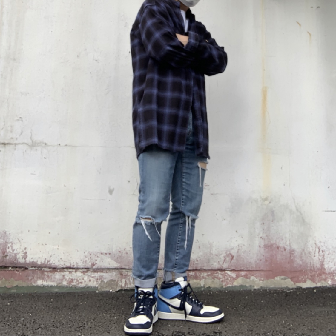 Jordan 1 Retro High Obsidian UNC 착용 스타일 - 3