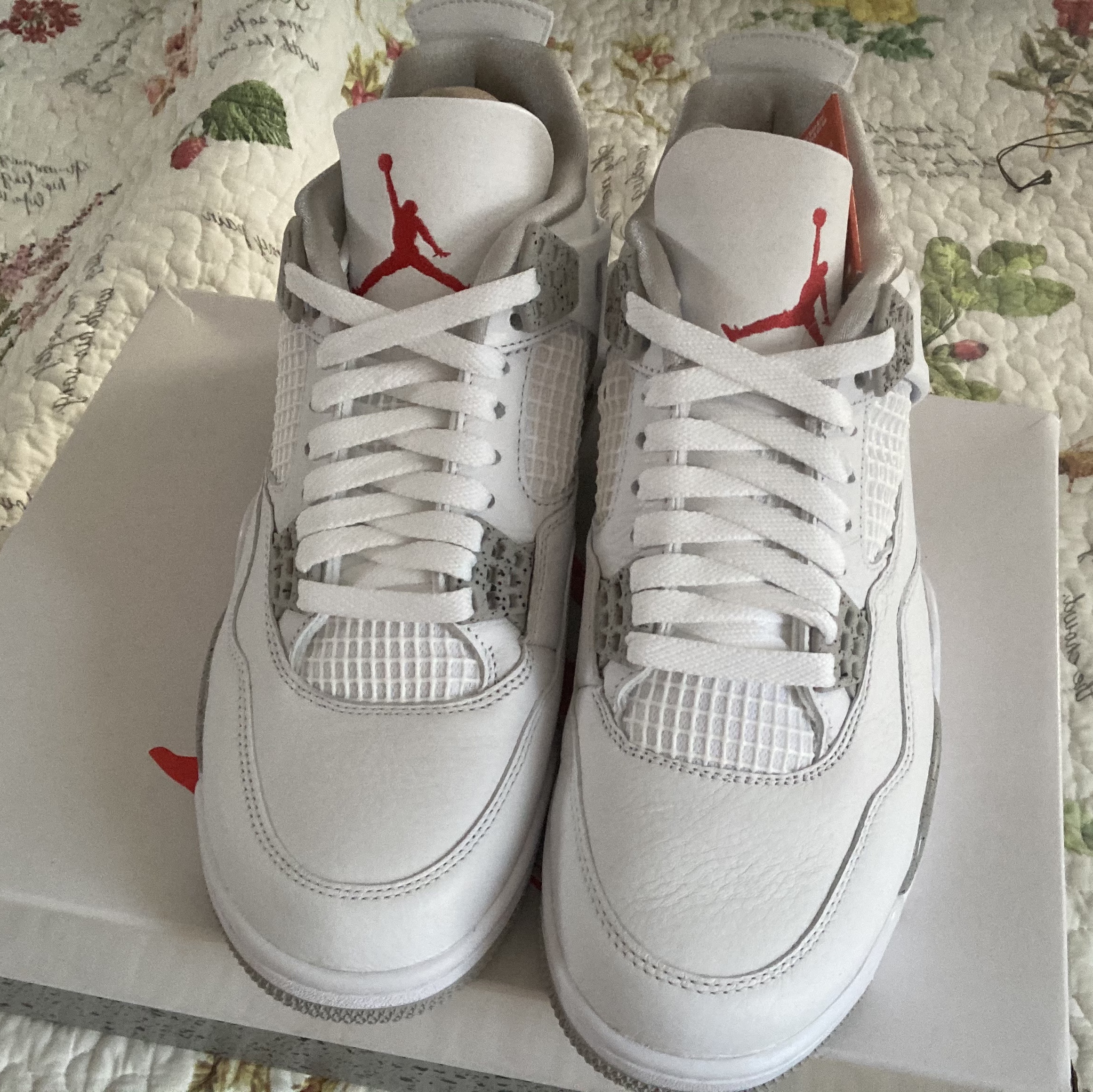 Jordan 4 Retro Tech White 착용 스타일 - 2