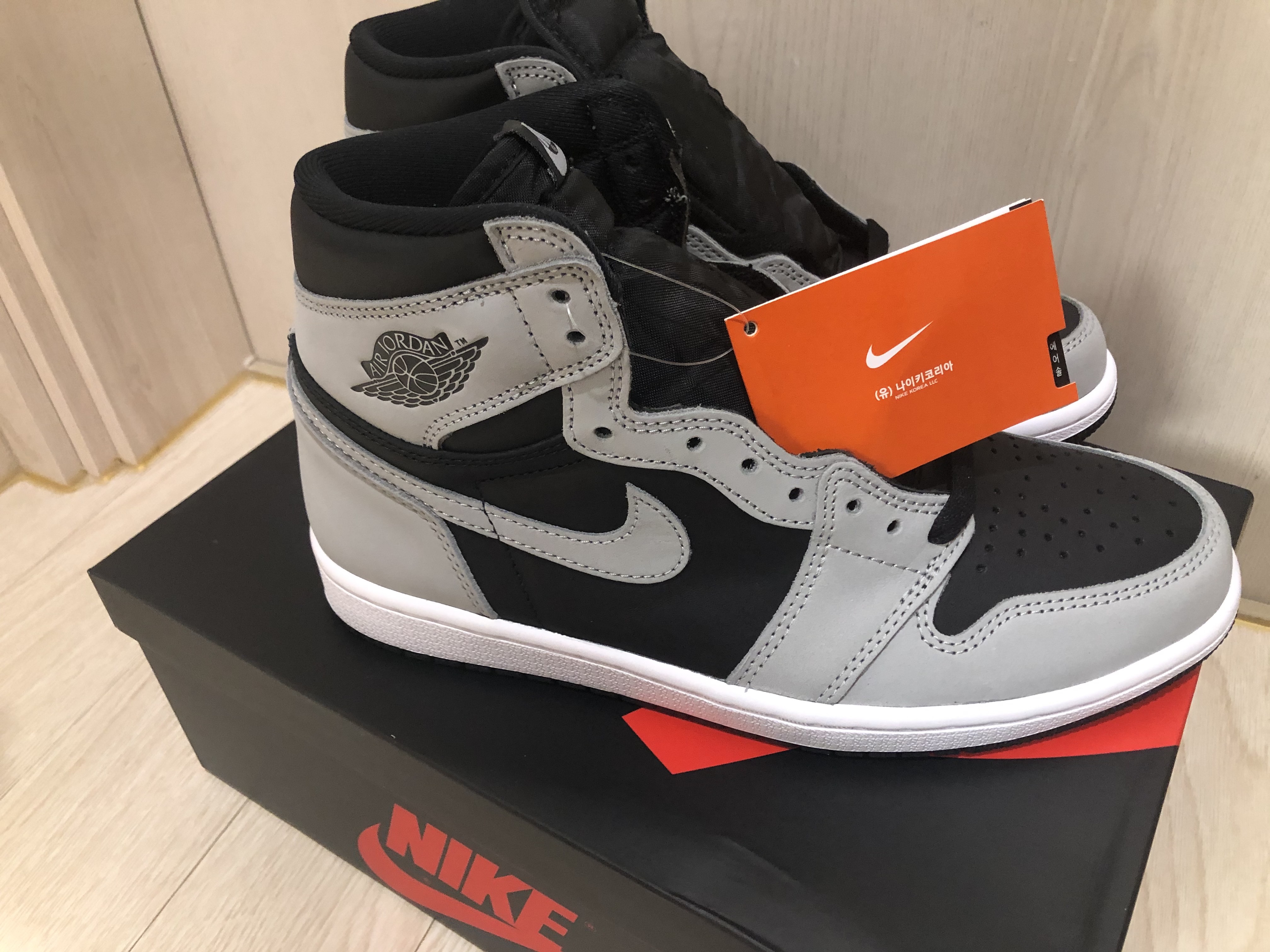 Jordan 1 Retro High OG Shadow 2.0 착용 스타일 - 2