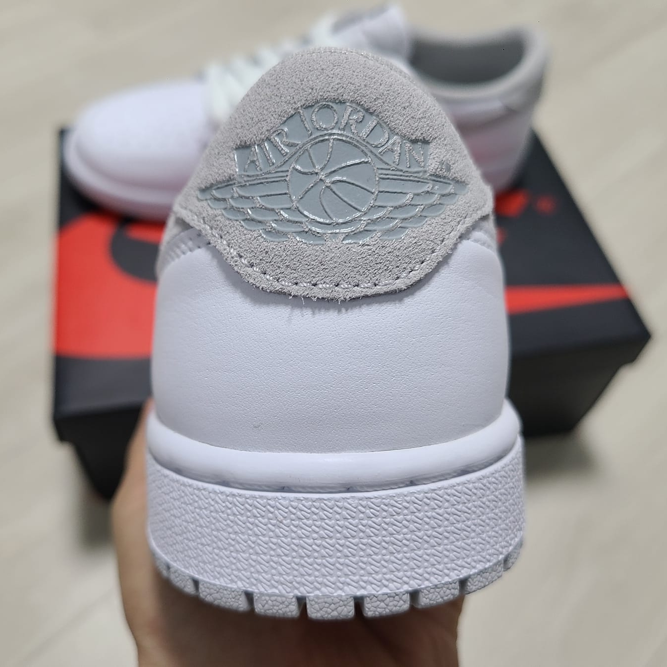 Jordan 1 Low OG Neutral Grey 착용 스타일 - 3