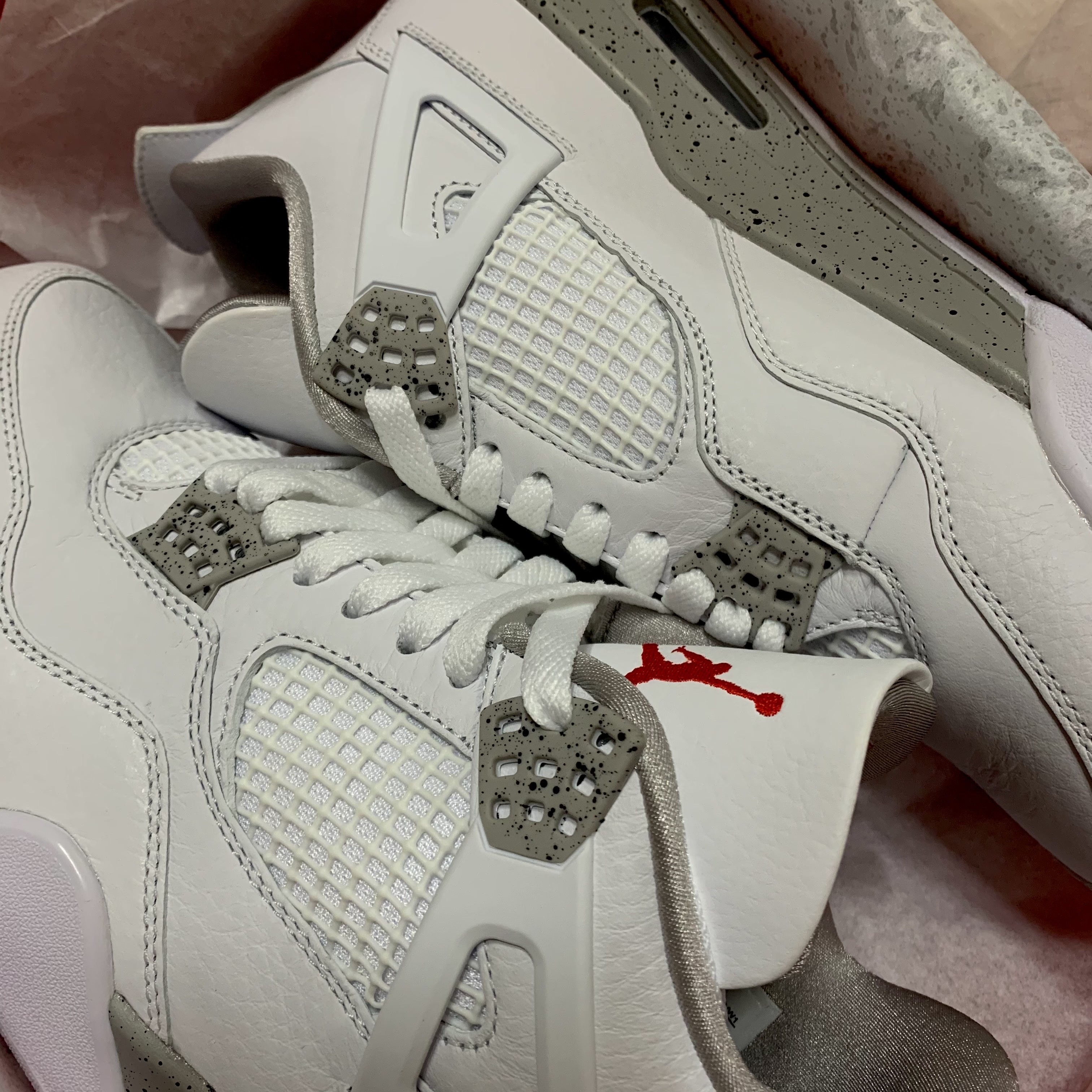Jordan 4 Retro Tech White 착용 스타일 - 1