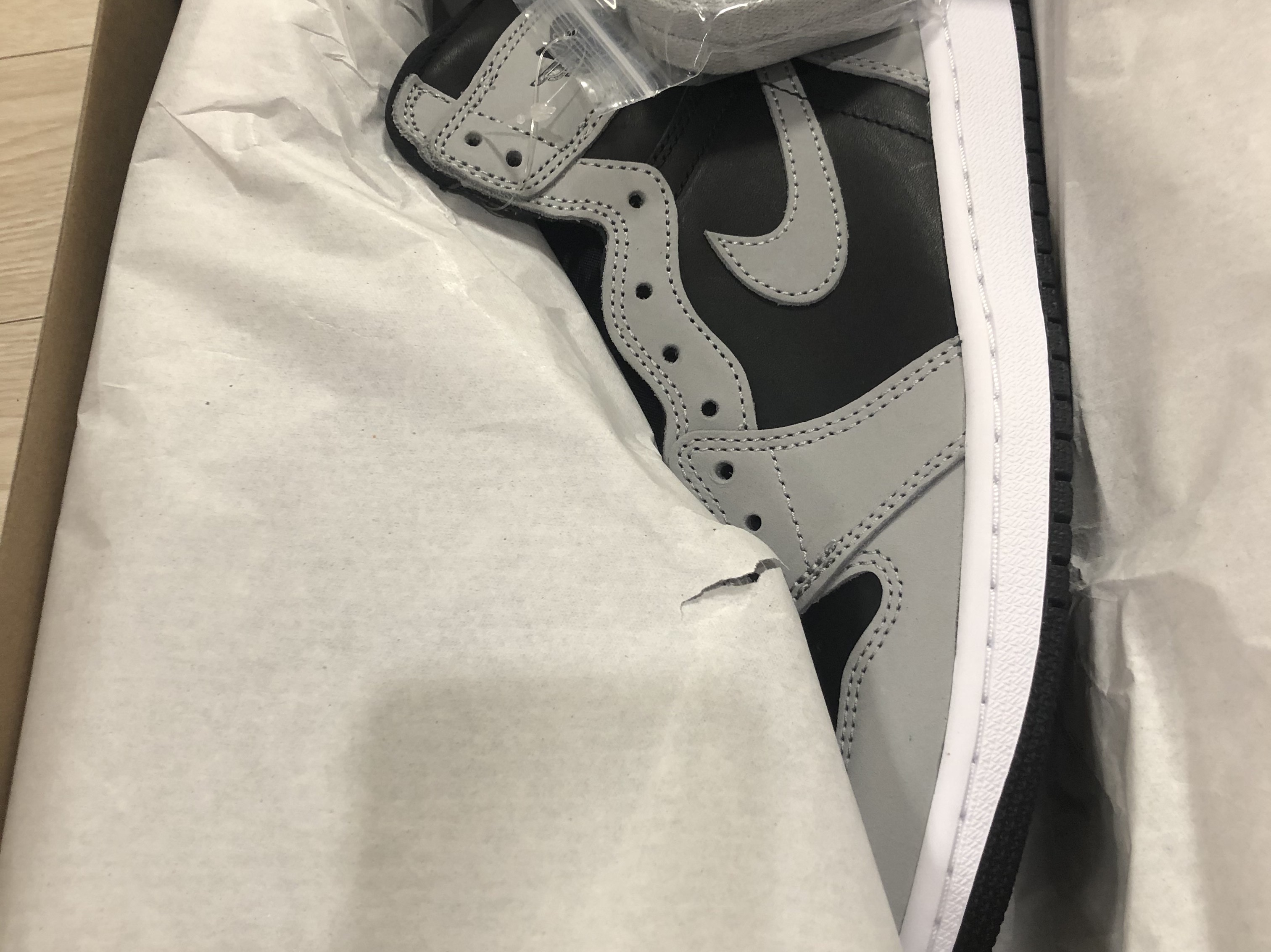 Jordan 1 Retro High OG Shadow 2.0 착용 스타일 - 4