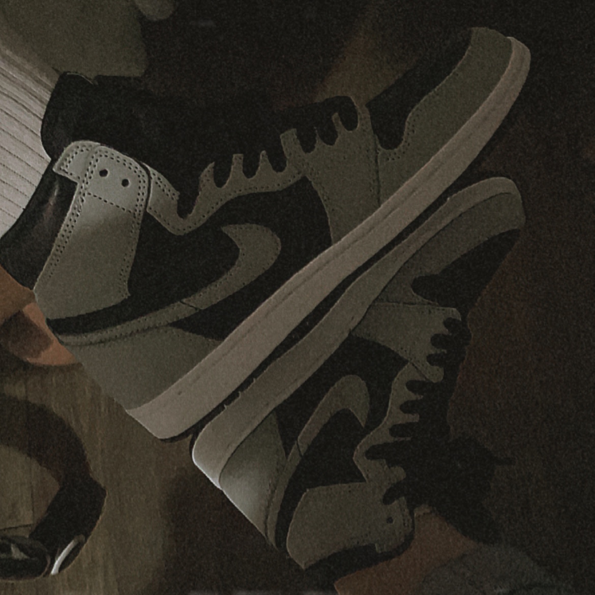 Jordan 1 Retro High OG Shadow 2.0, (GS) Jordan 1 Retro High OG Shadow 2.0 착용 스타일 - 3