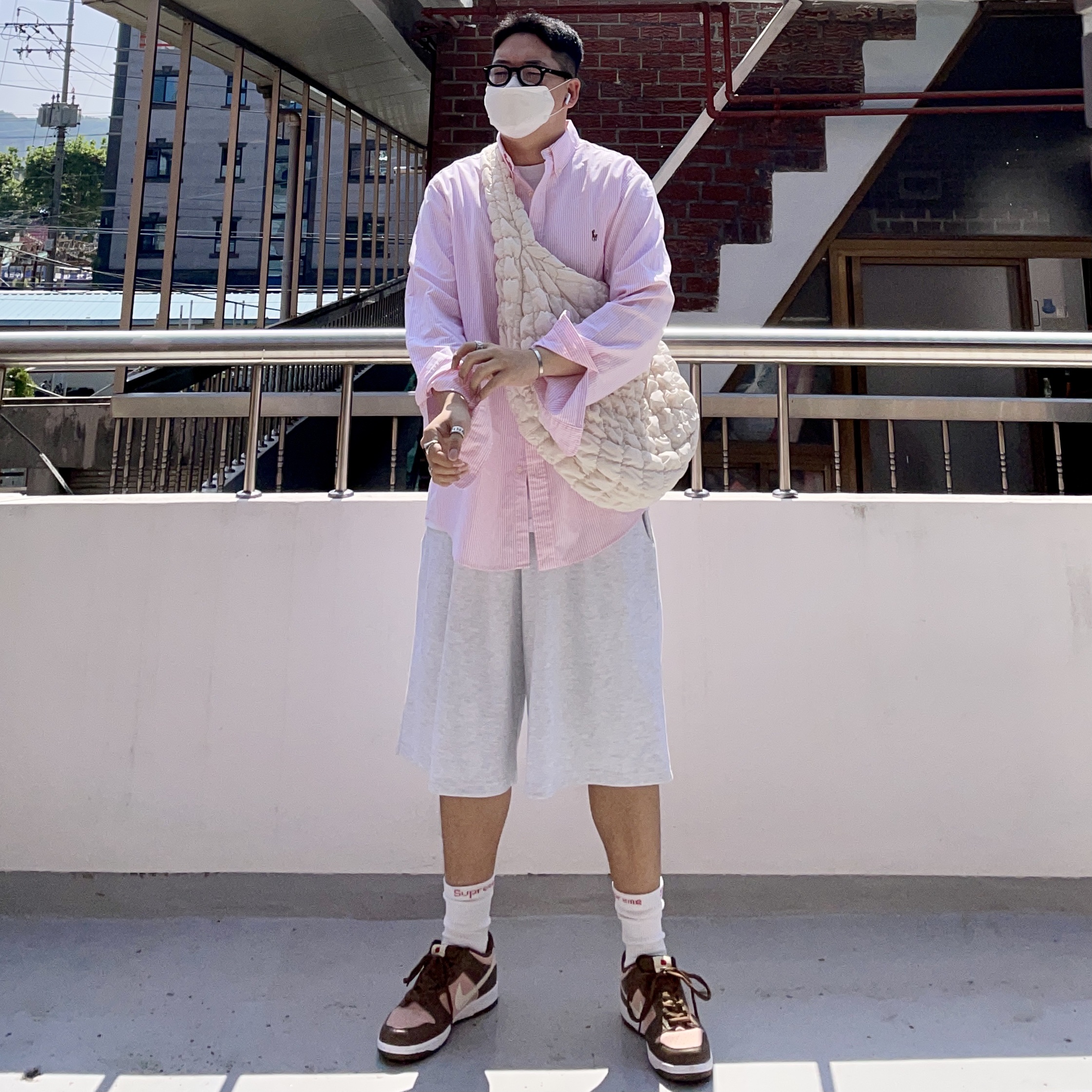 Nike x Stussy Dunk SB Low Cherry 착용 스타일