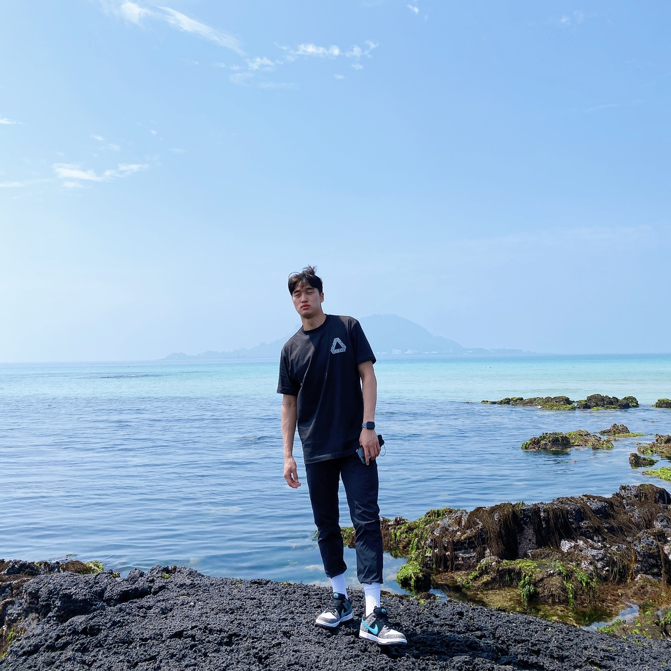Palace P3 Team T-Shirt Black - 20FW, Nike SB Dunk Low Pro Clear Jade 착용 스타일 - 1