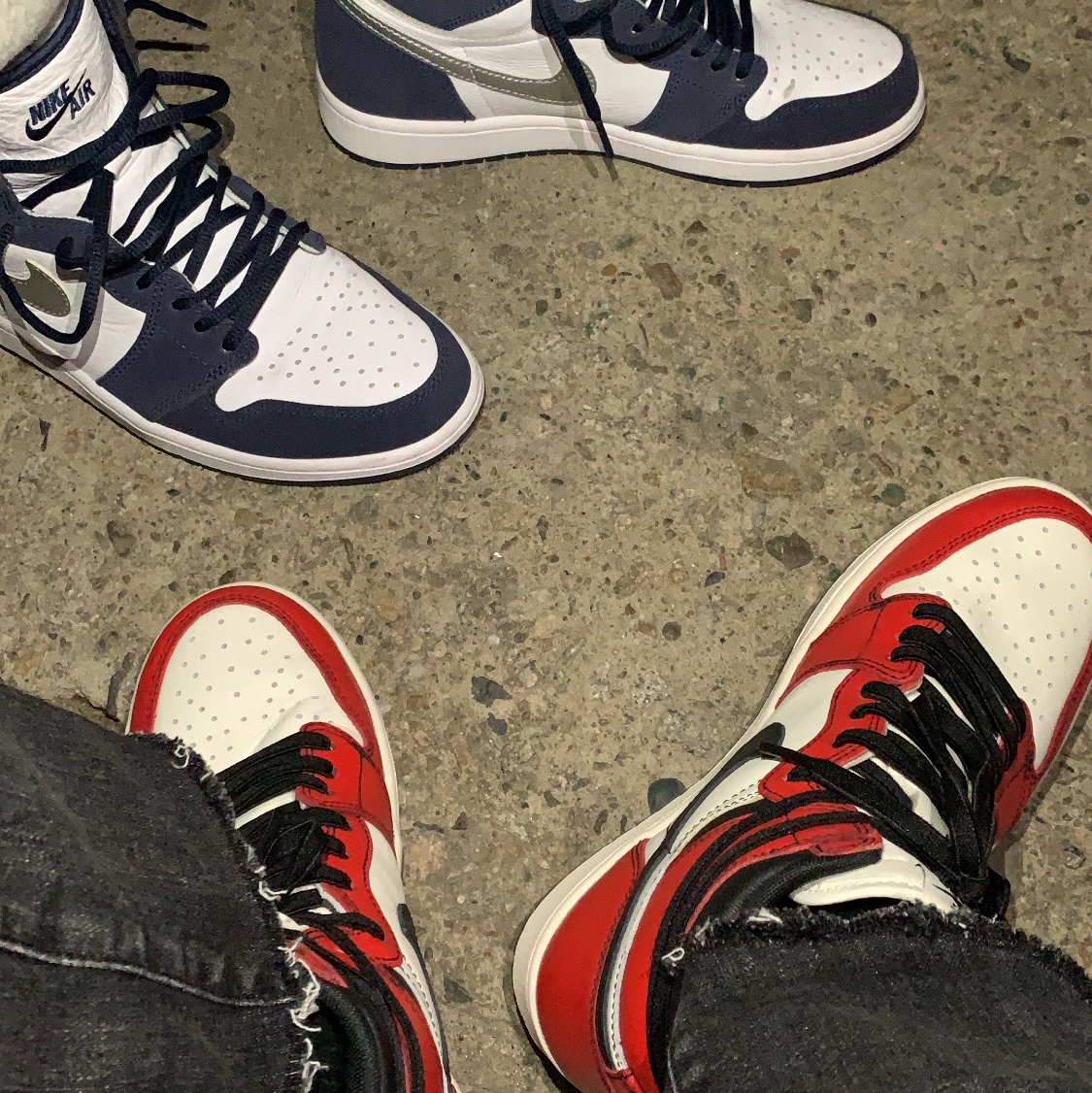 Jordan 1 Retro High OG Defiant SB LA to Chicago, Stone Island 63051 Crewneck Sweatshirt Black - 21SS 착용 스타일 - 2