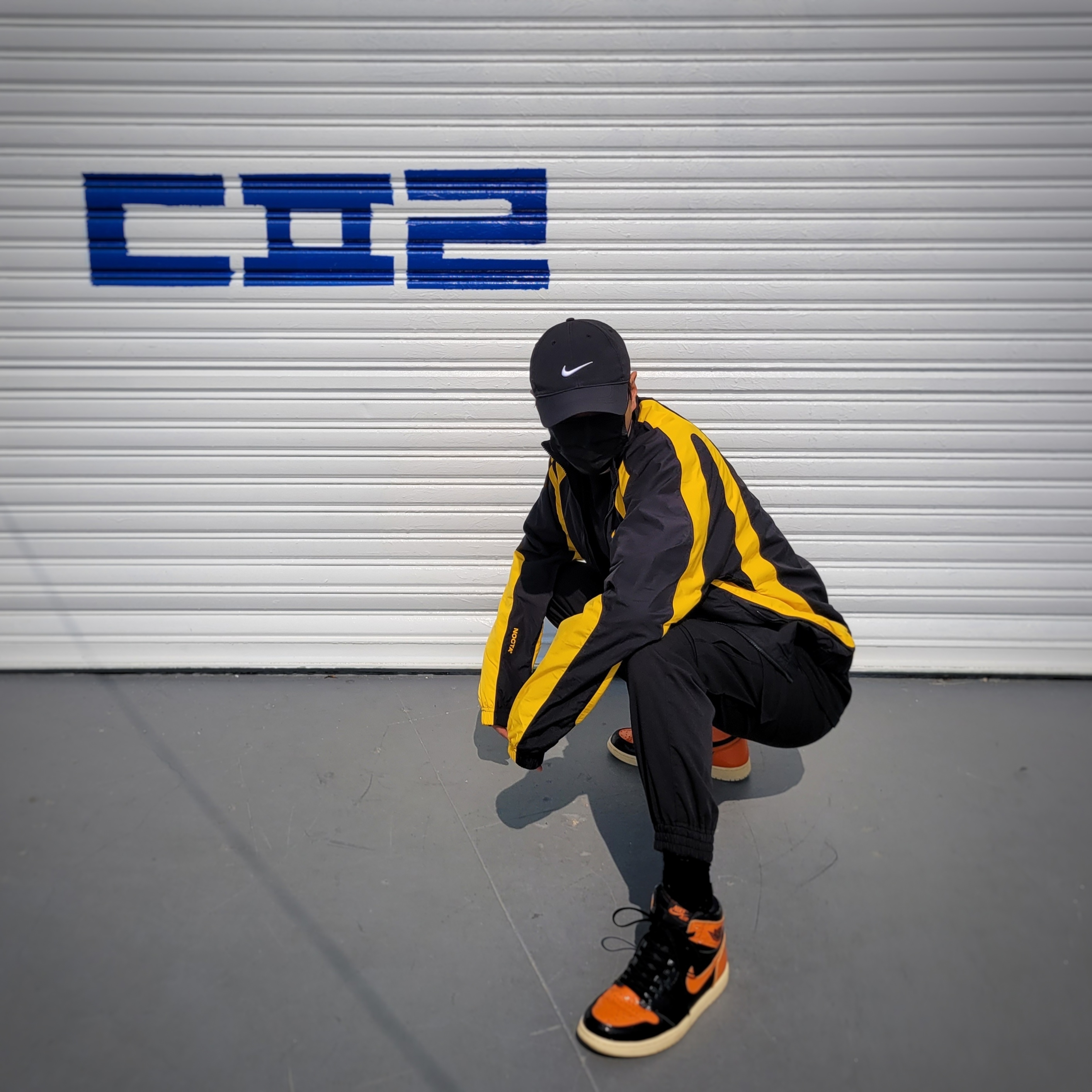 Nike x Drake Nocta Essential Track Jacket - Asia, Jordan 1 Retro High Shattered Backboard 3.0 착용 스타일