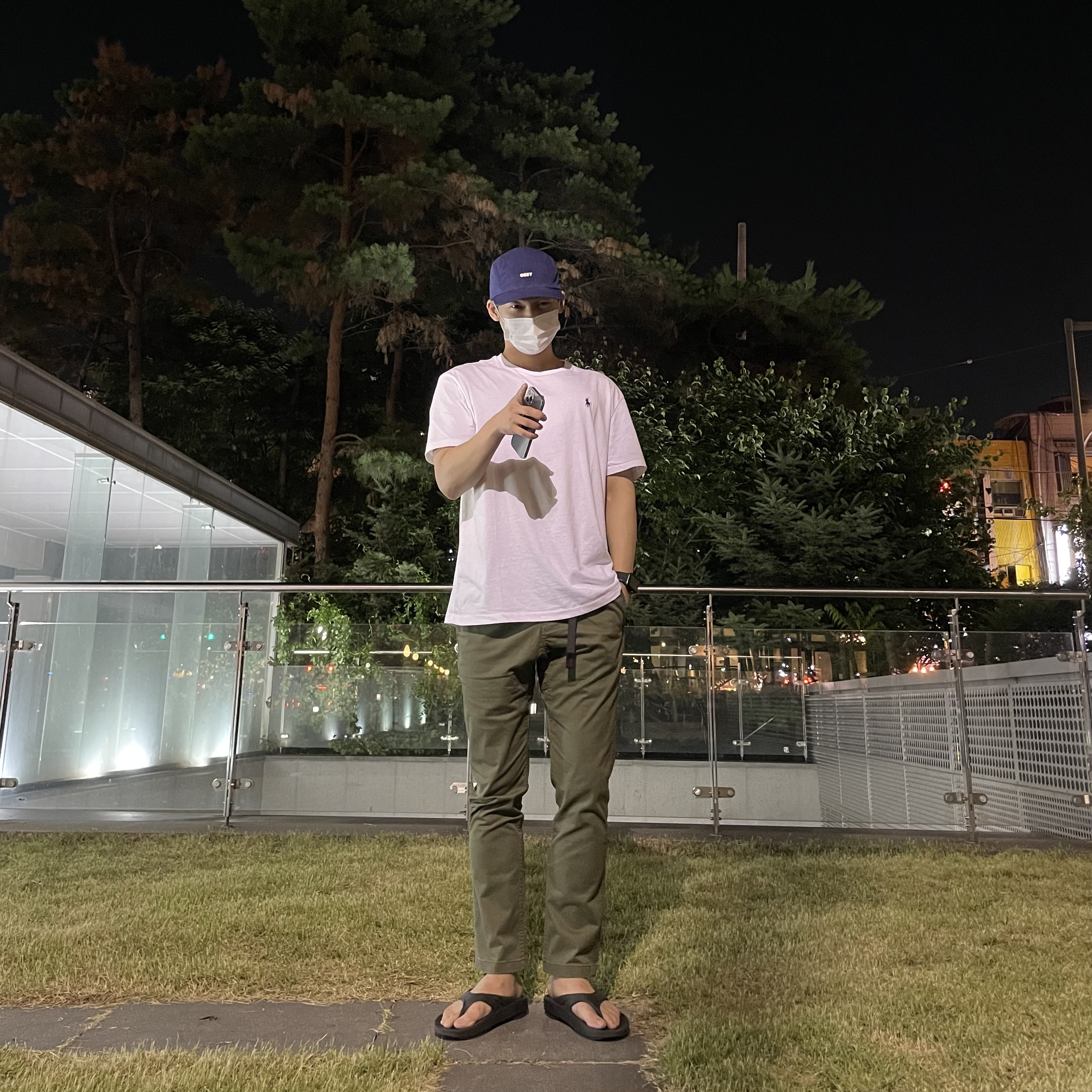 Oofos OOriginal Black 착용 스타일